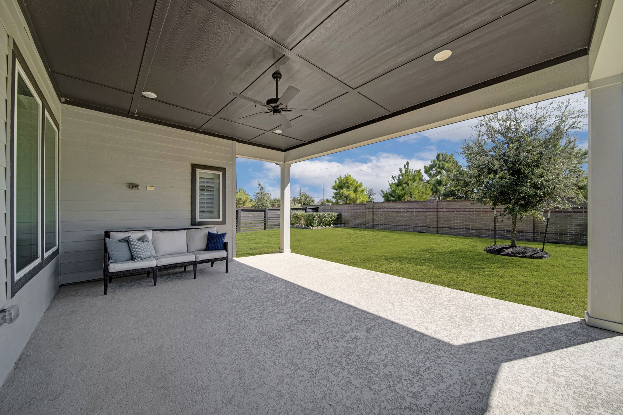 15810 Dedication Dr Property Photo 27