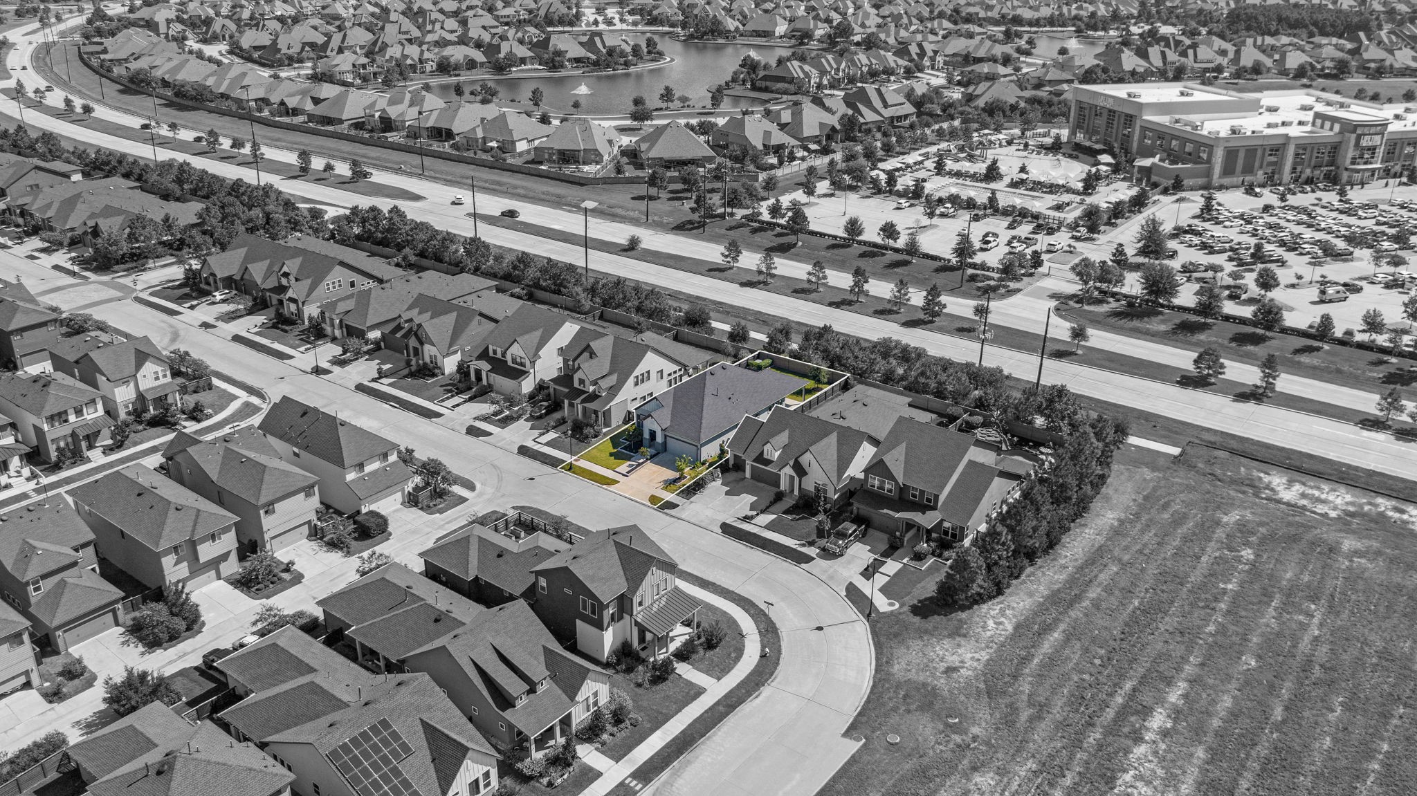 15810 Dedication Dr Property Photo 32