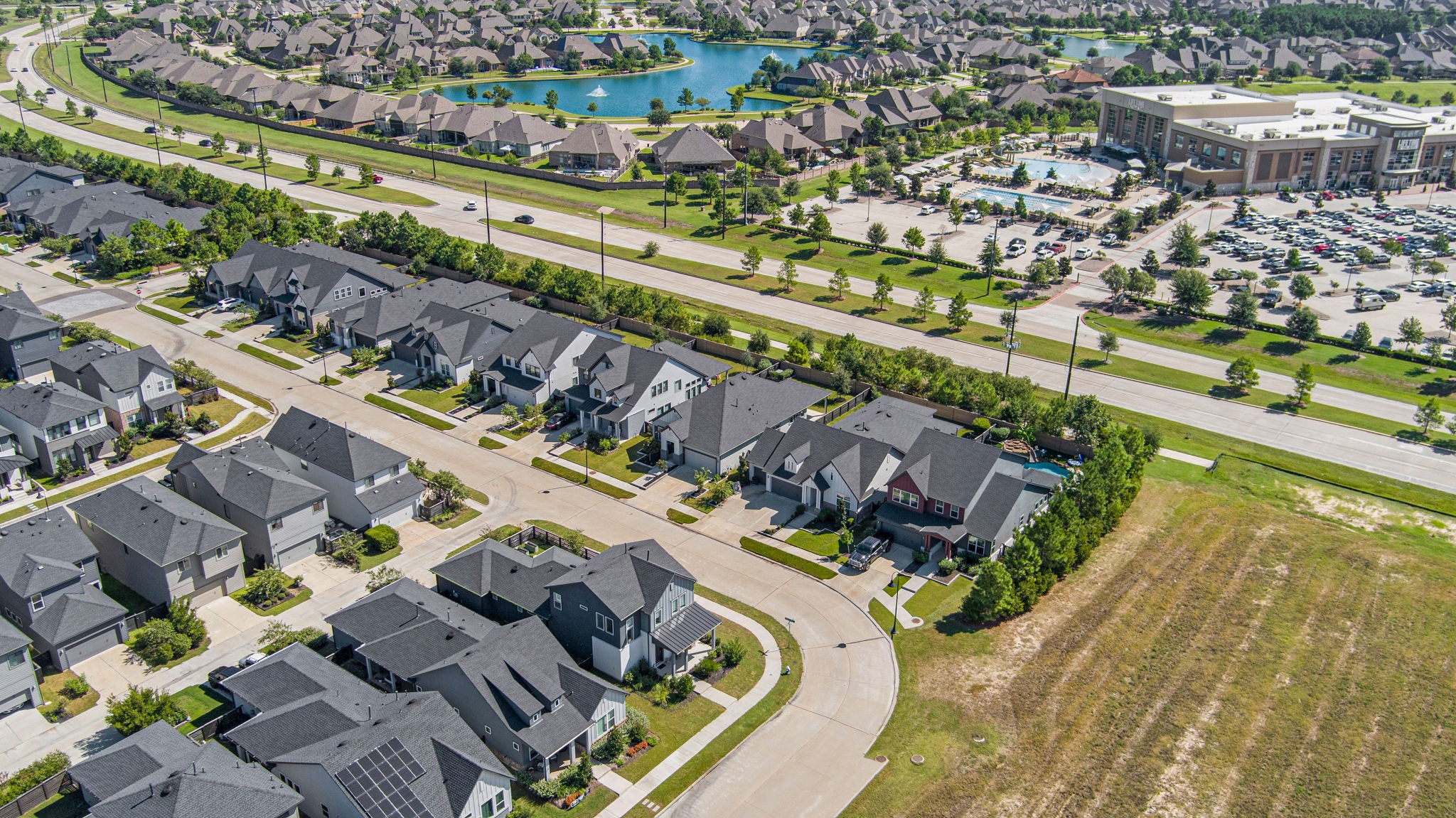 15810 Dedication Dr Property Photo 33