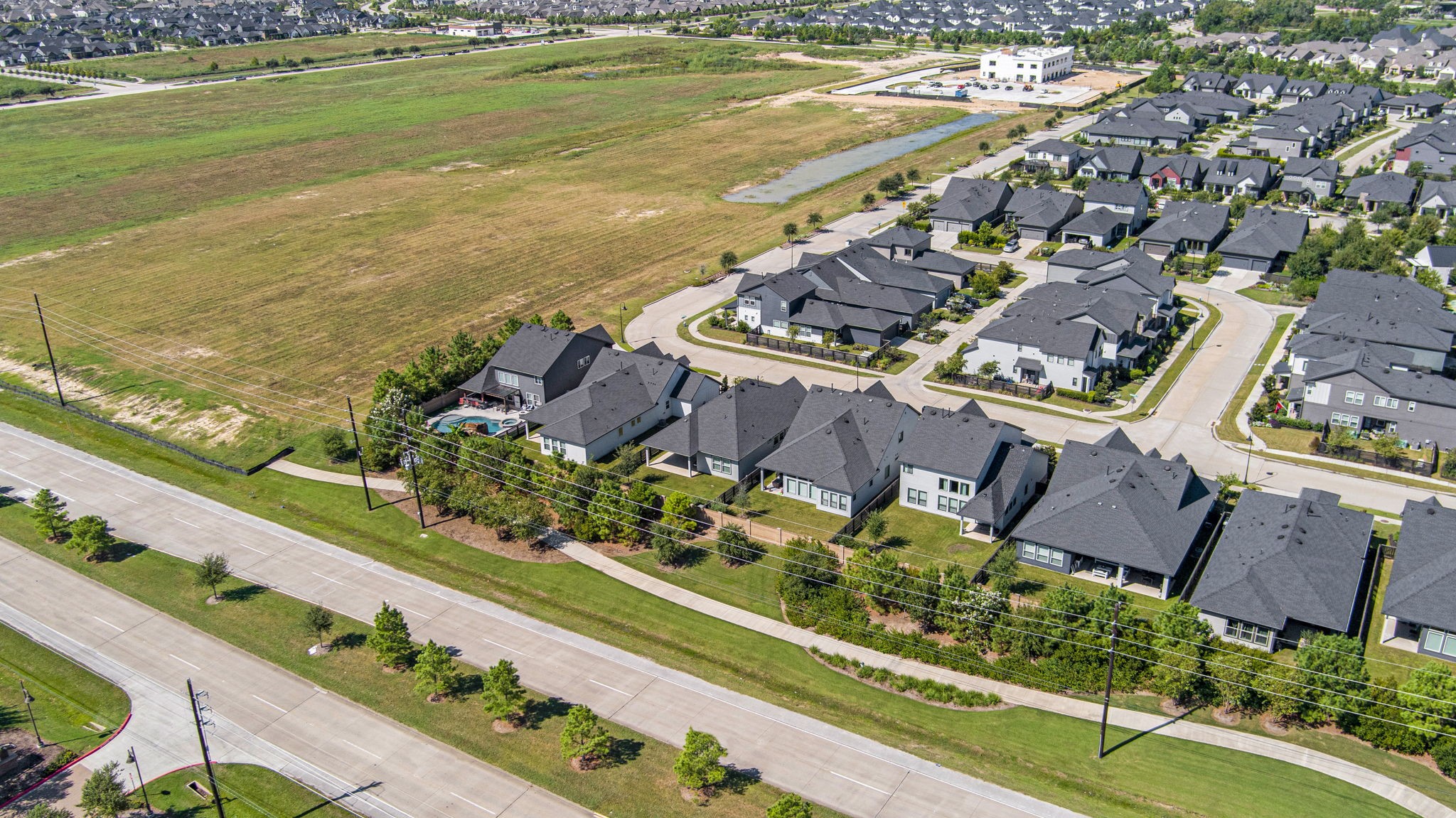 15810 Dedication Dr Property Photo 37