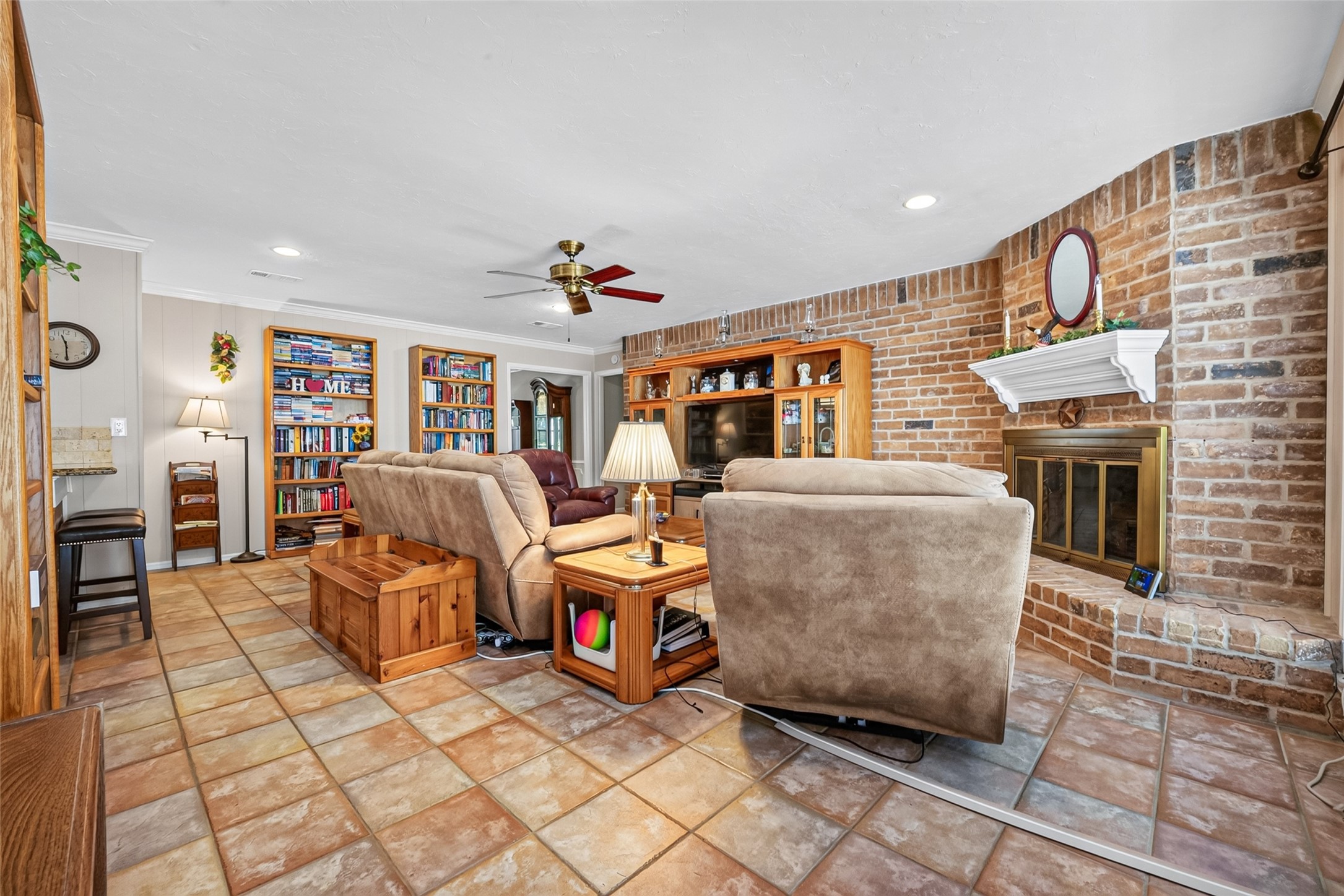 558 Landfall Lane Property Photo 16
