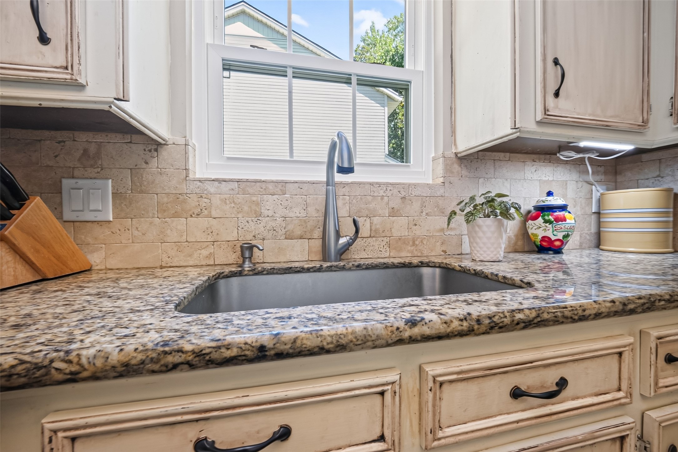558 Landfall Lane Property Photo 29