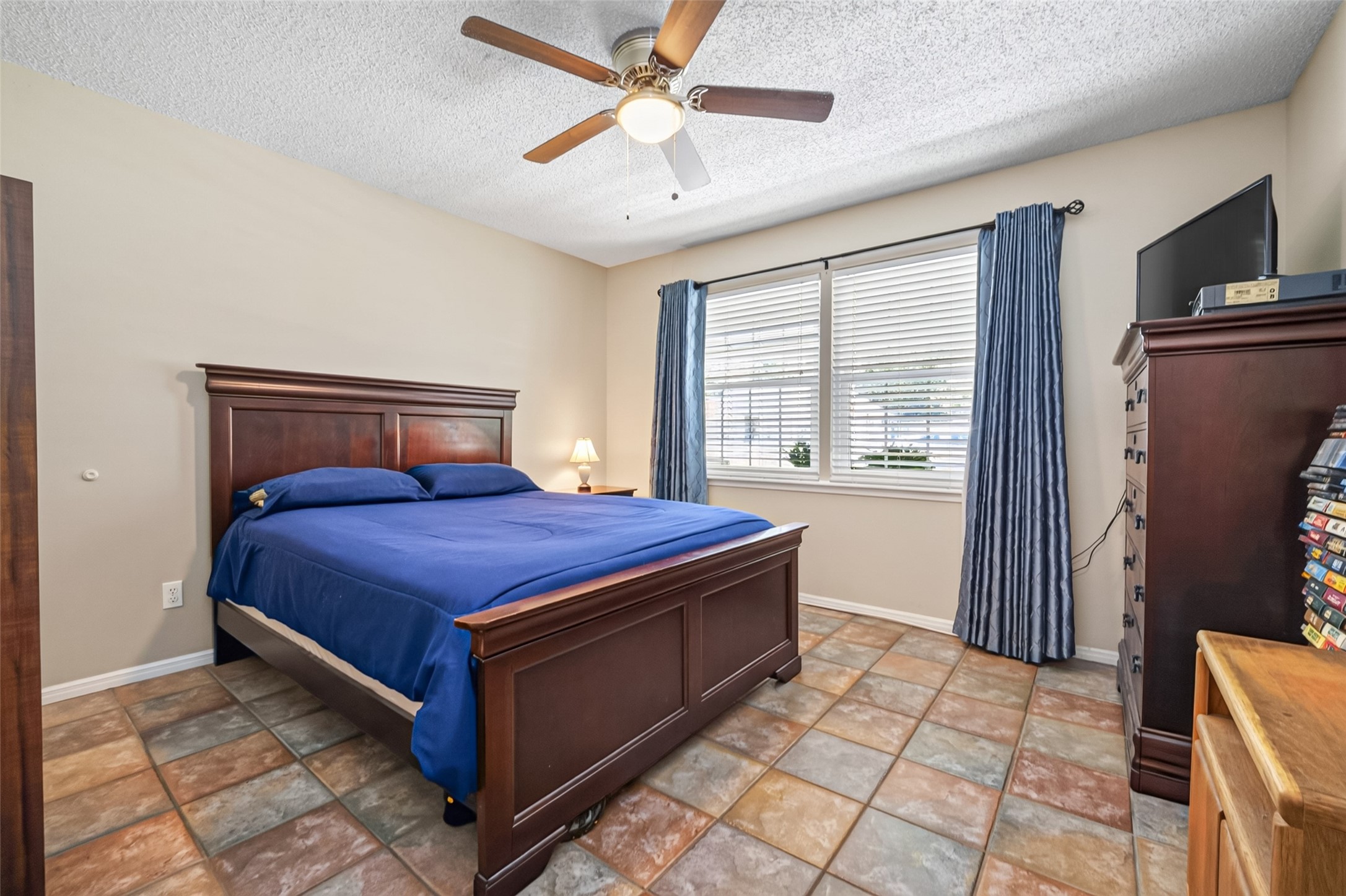 558 Landfall Lane Property Photo 33