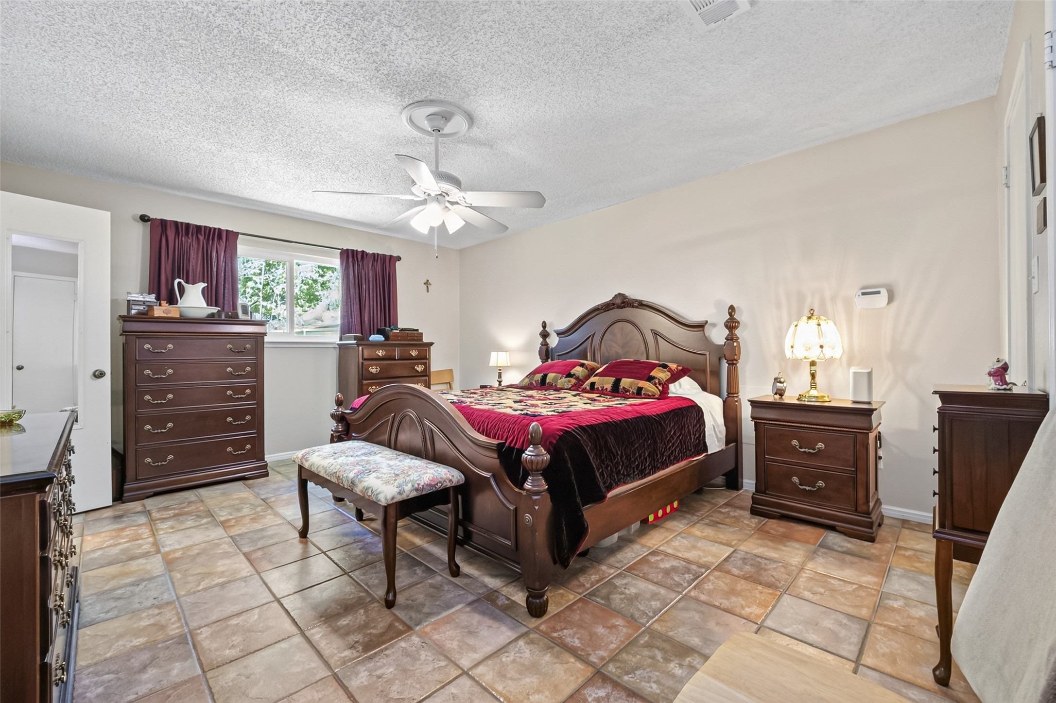 558 Landfall Lane Property Photo 38