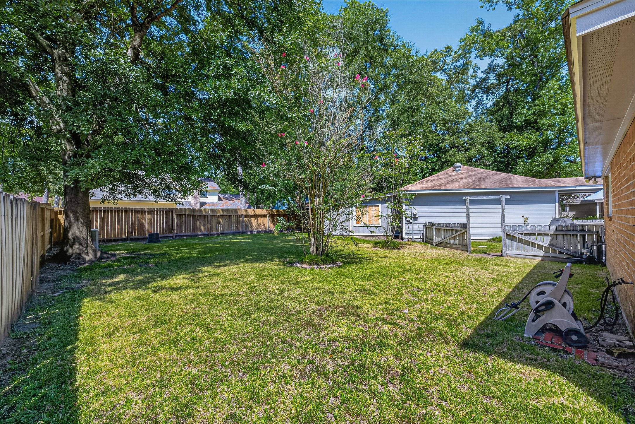 558 Landfall Lane Property Photo 43