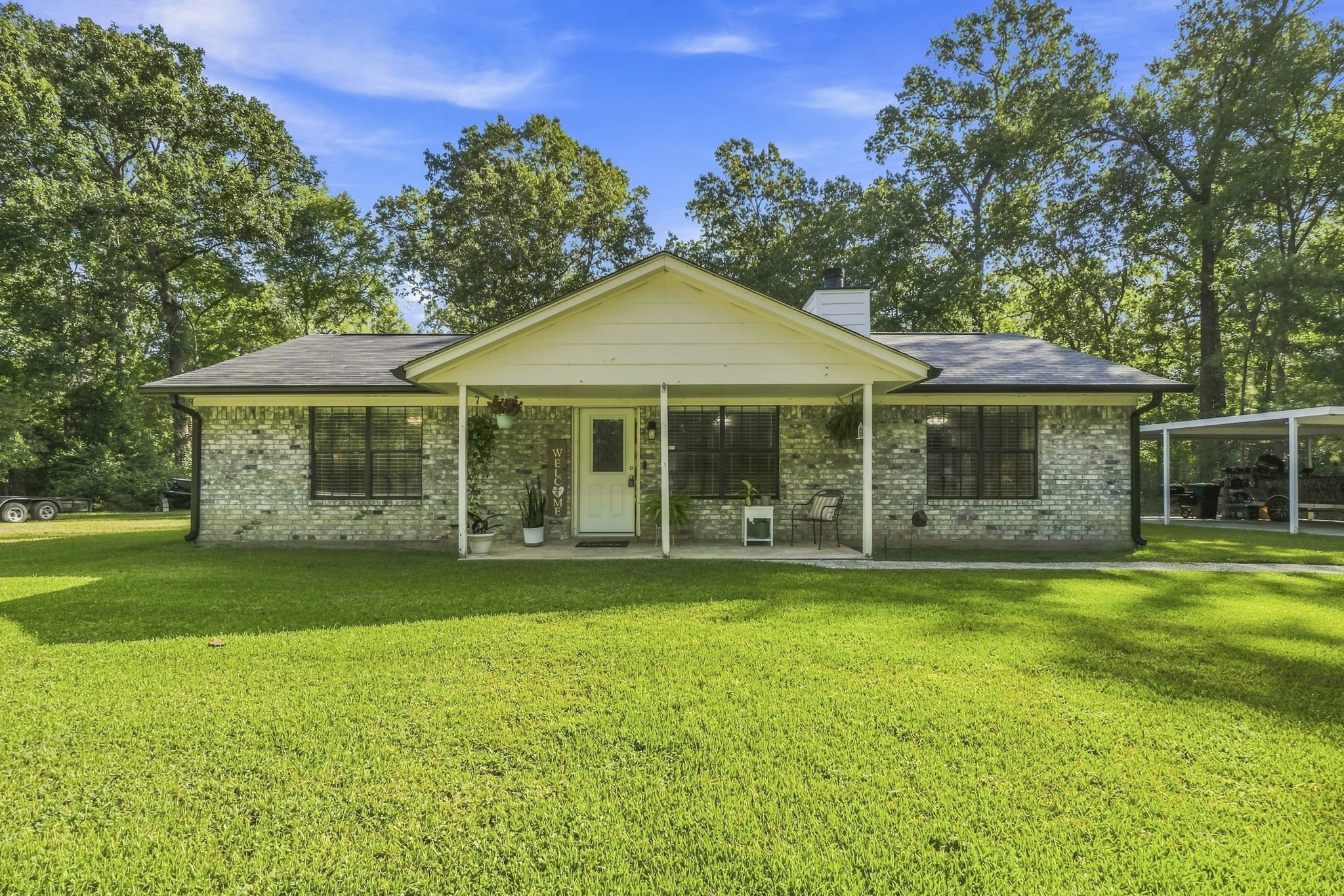 215 Lazy Oak Drive Property Photo 1