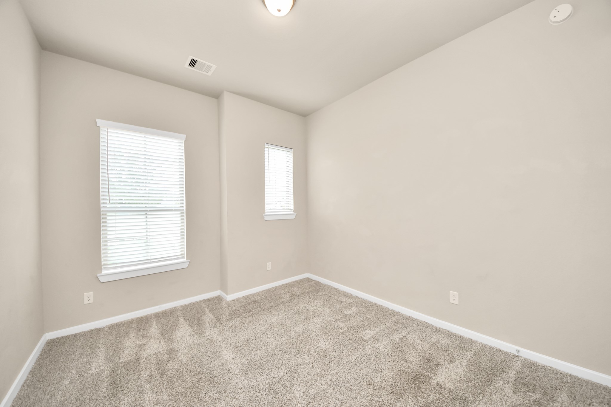 584 Santa Rosa Hills Drive Property Photo 21