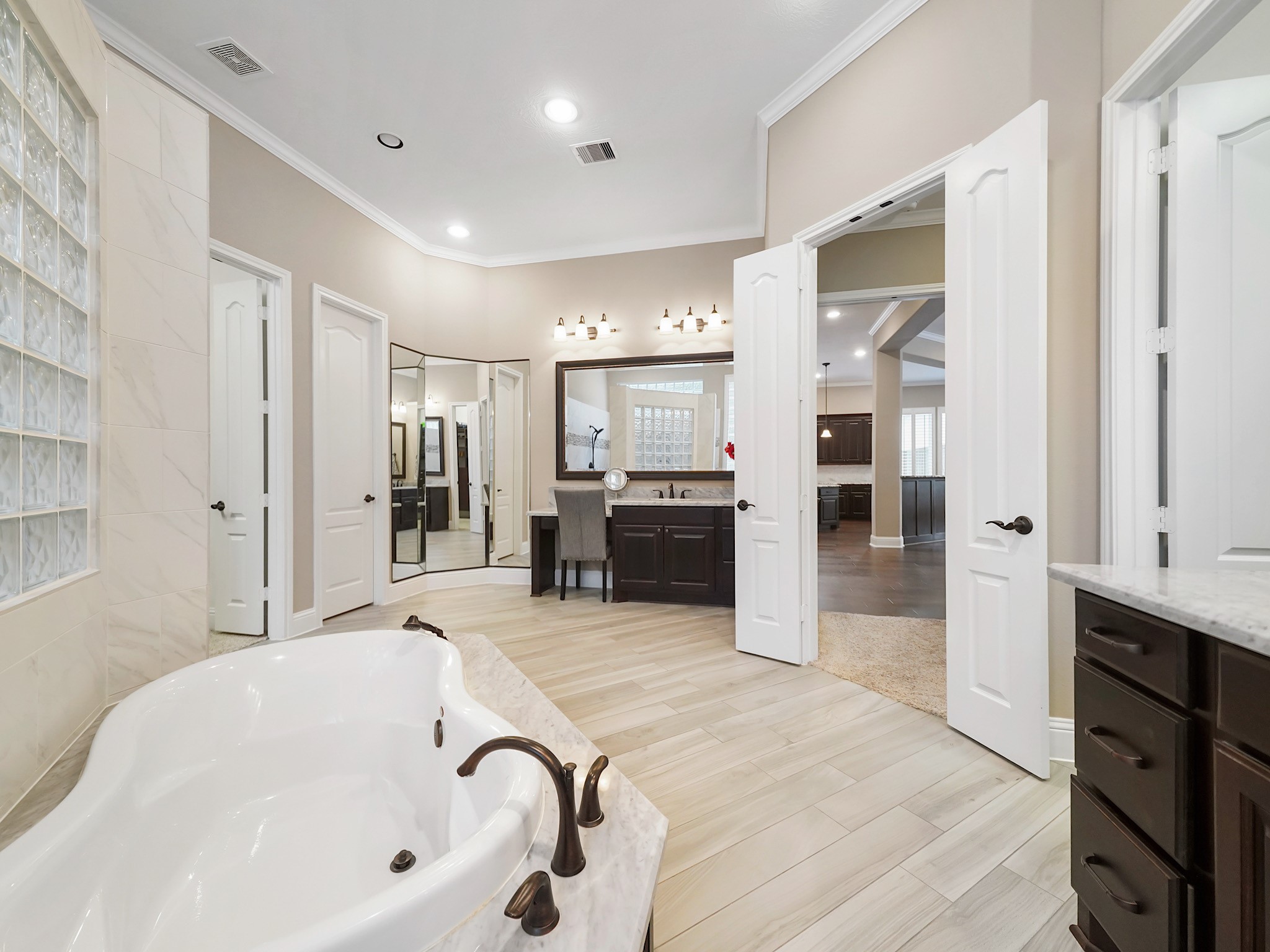 5506 Fleming Rock Lane Property Photo 23