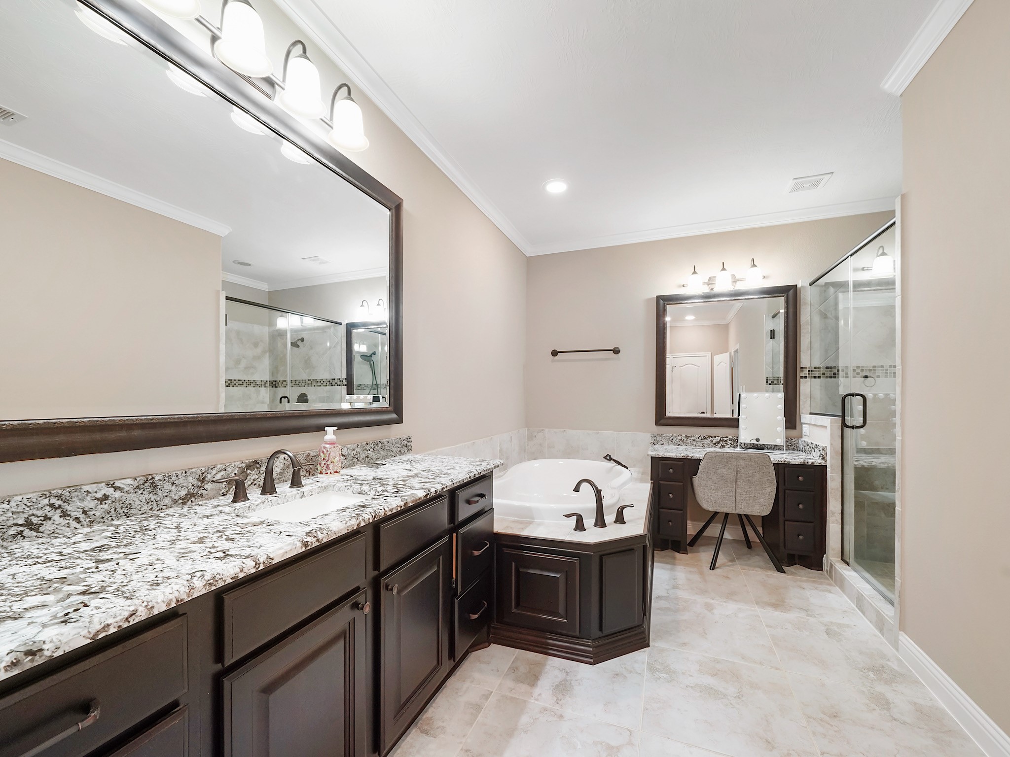 5506 Fleming Rock Lane Property Photo 27