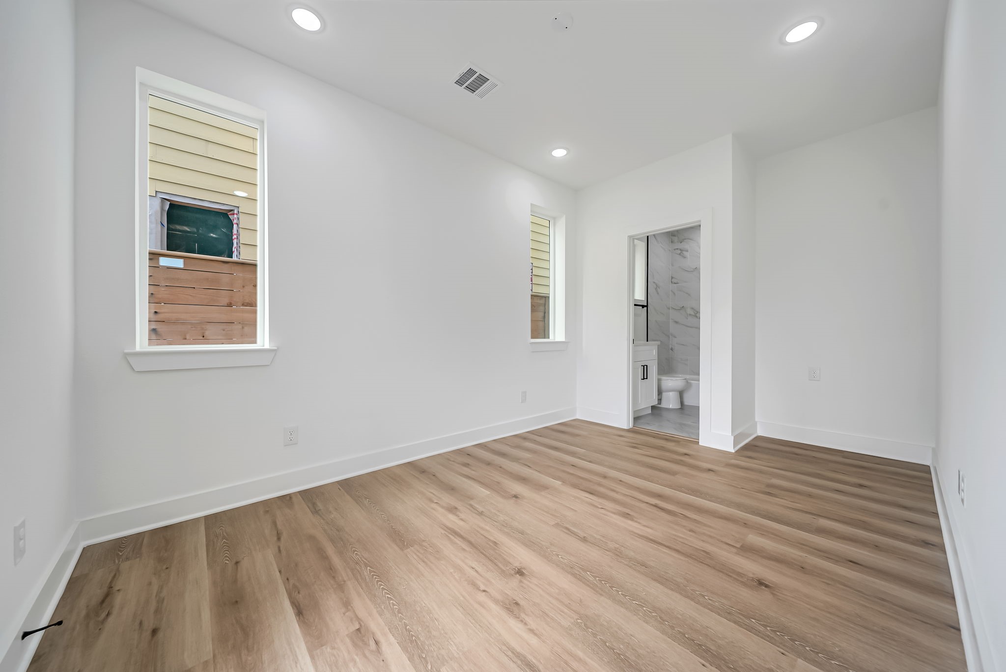 3468 Bremond Street Property Photo 8