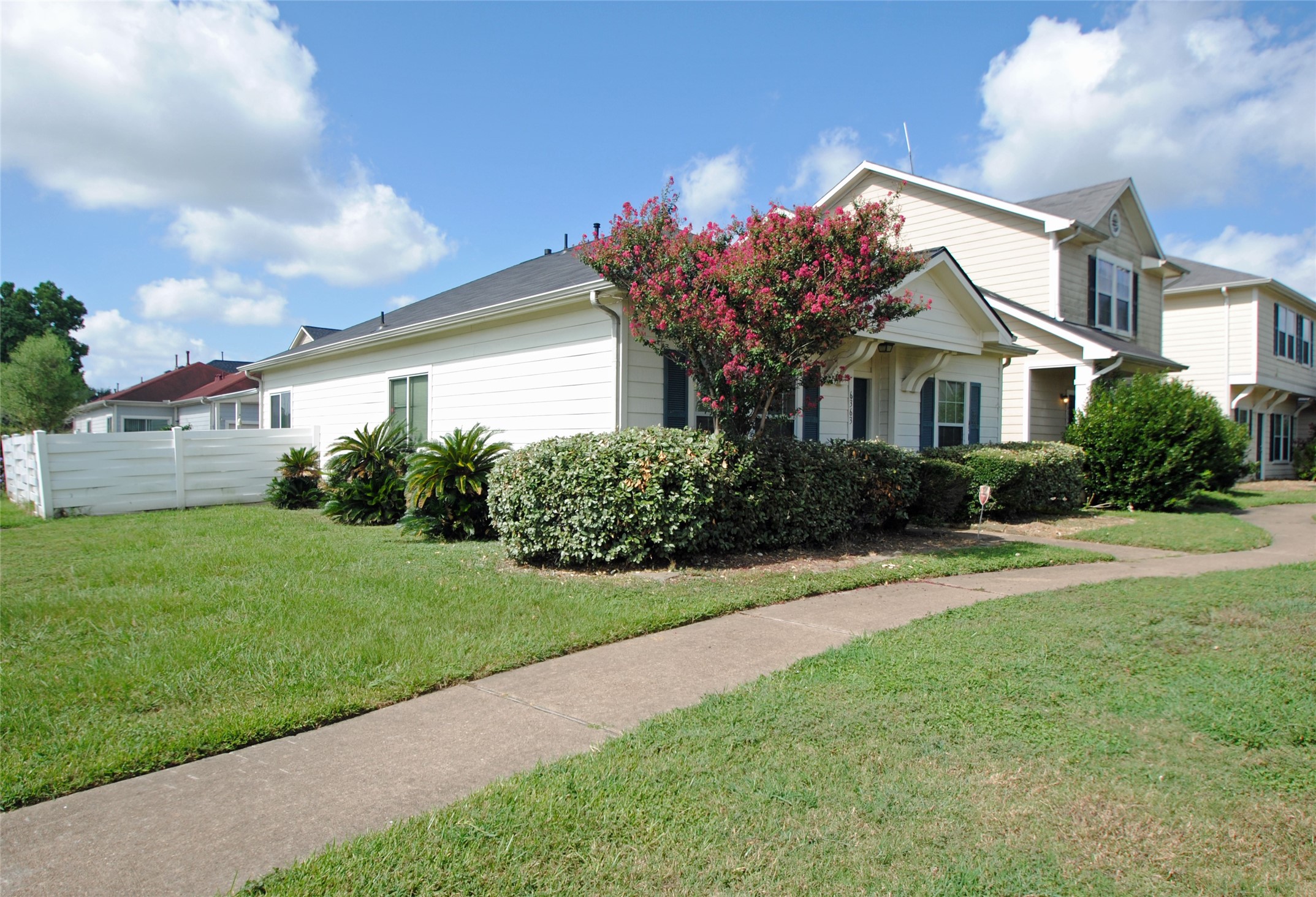 6363 Provident Green Drive Property Photo 2