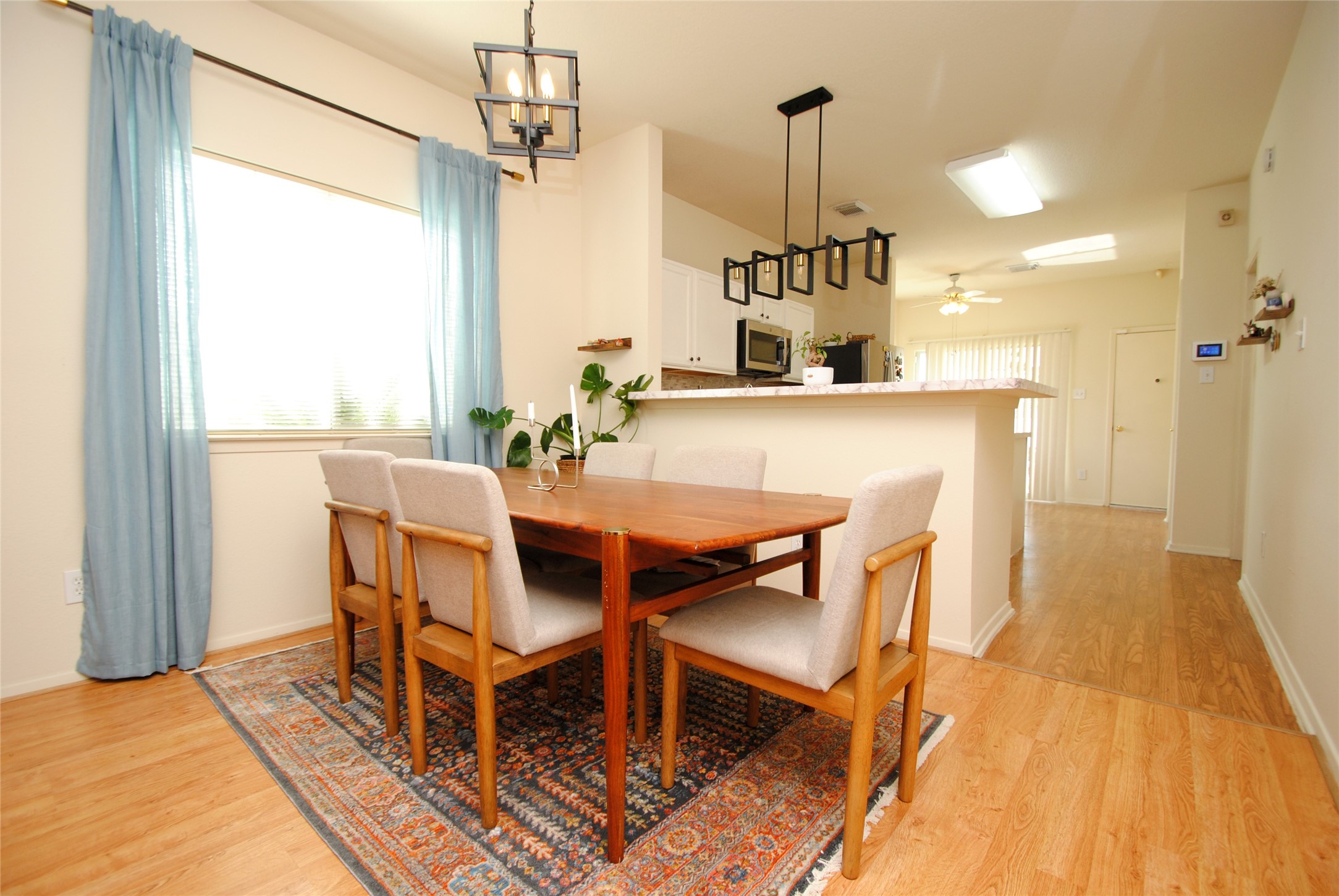 6363 Provident Green Drive Property Photo 7