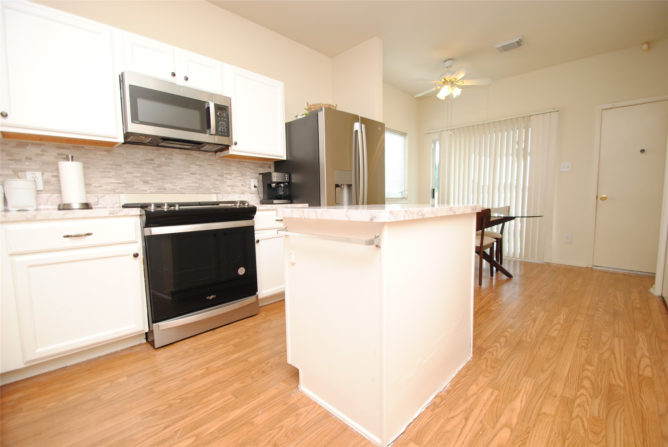 6363 Provident Green Drive Property Photo 9