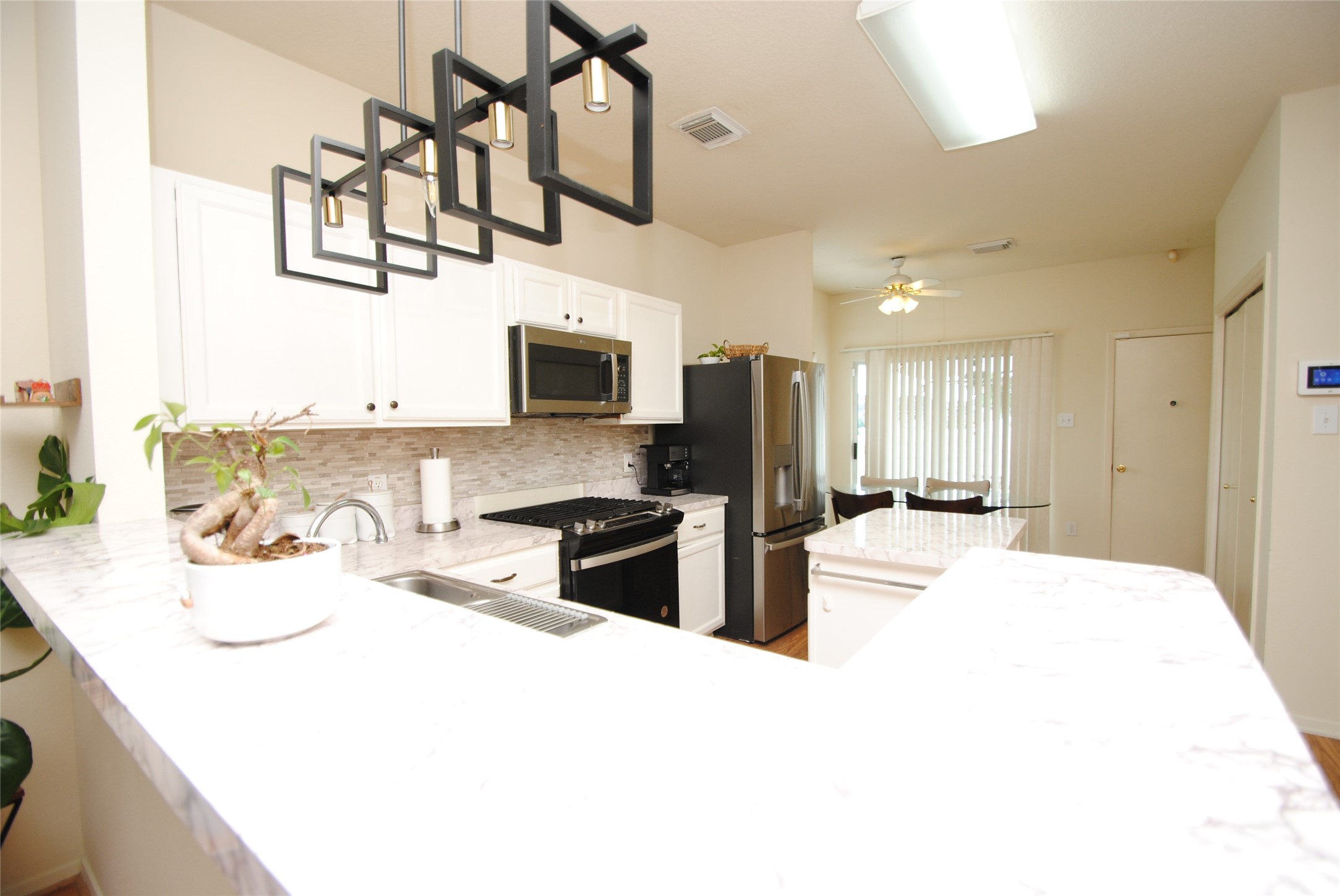6363 Provident Green Drive Property Photo 10