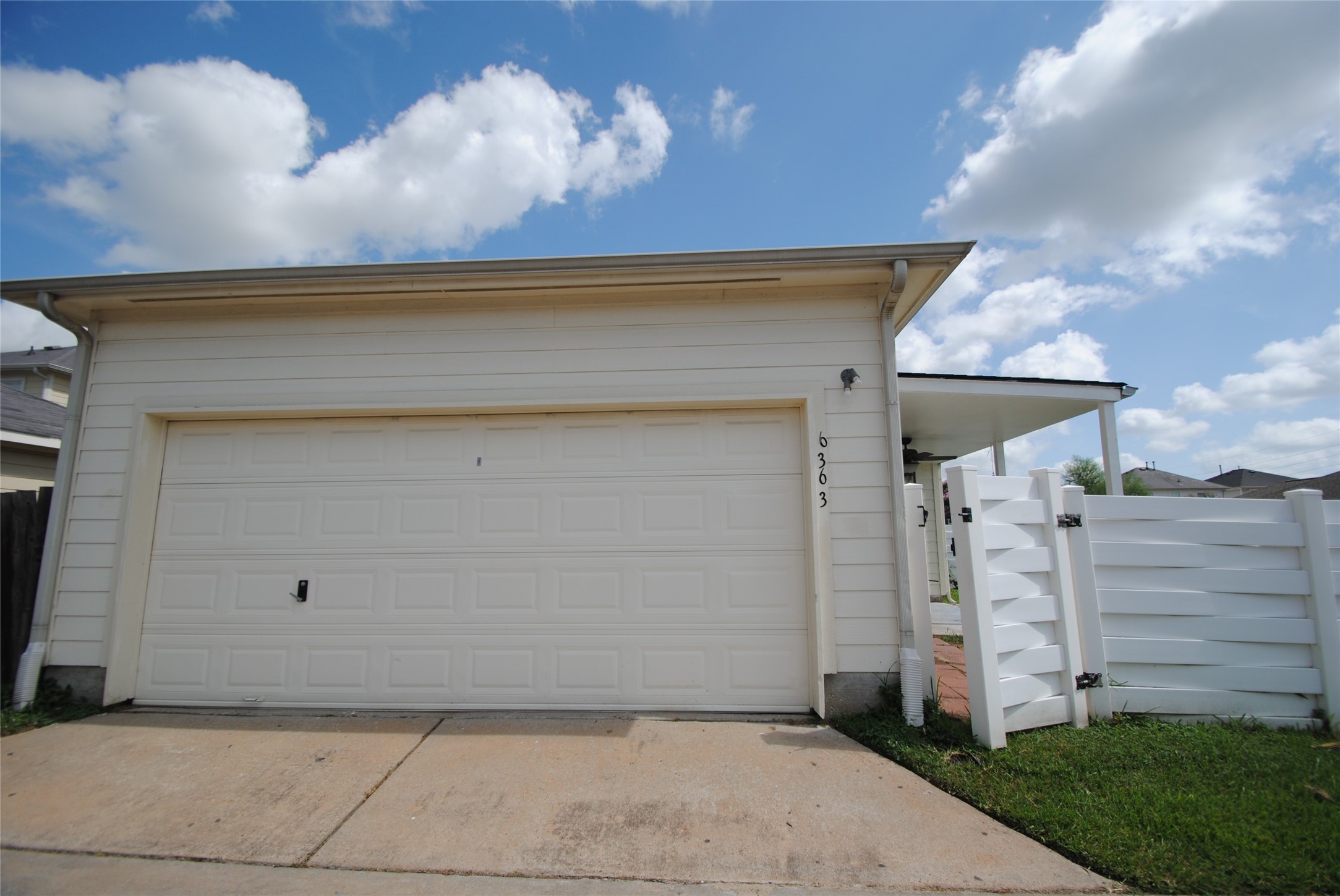 6363 Provident Green Drive Property Photo 33