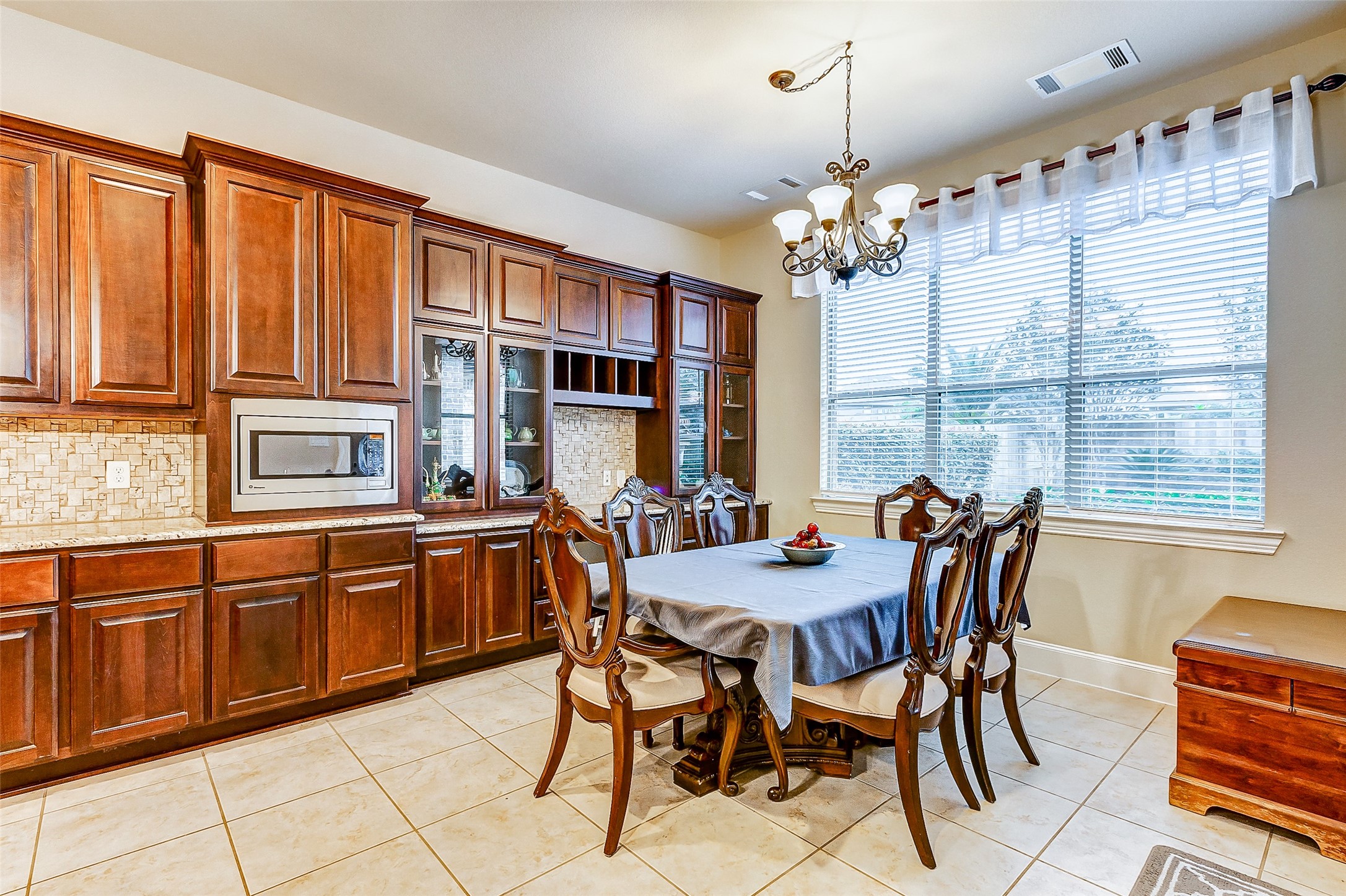 4710 Deermeadow Falls Lane Property Photo 13