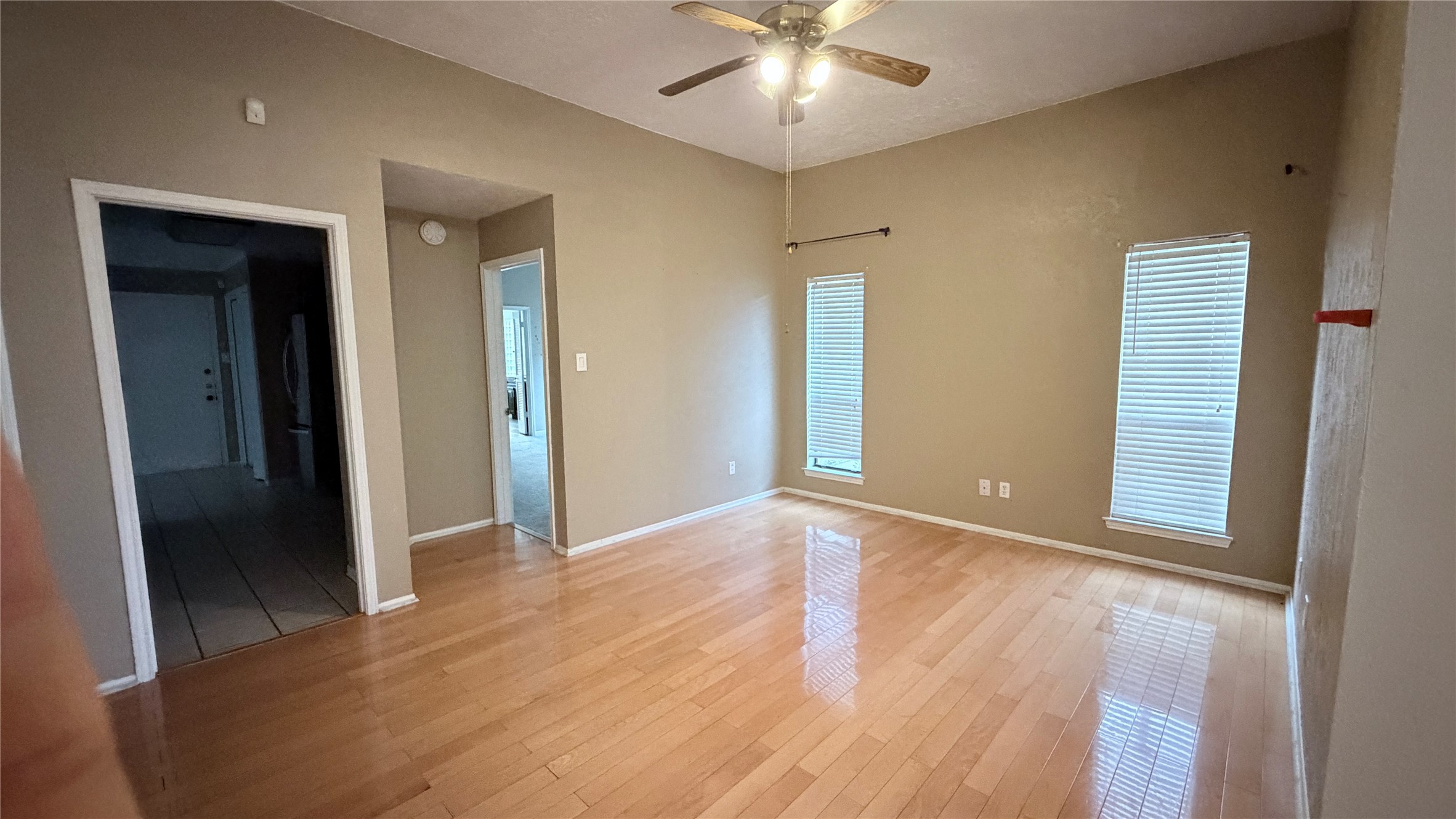 1914 Hunters Trace Street Property Photo 6