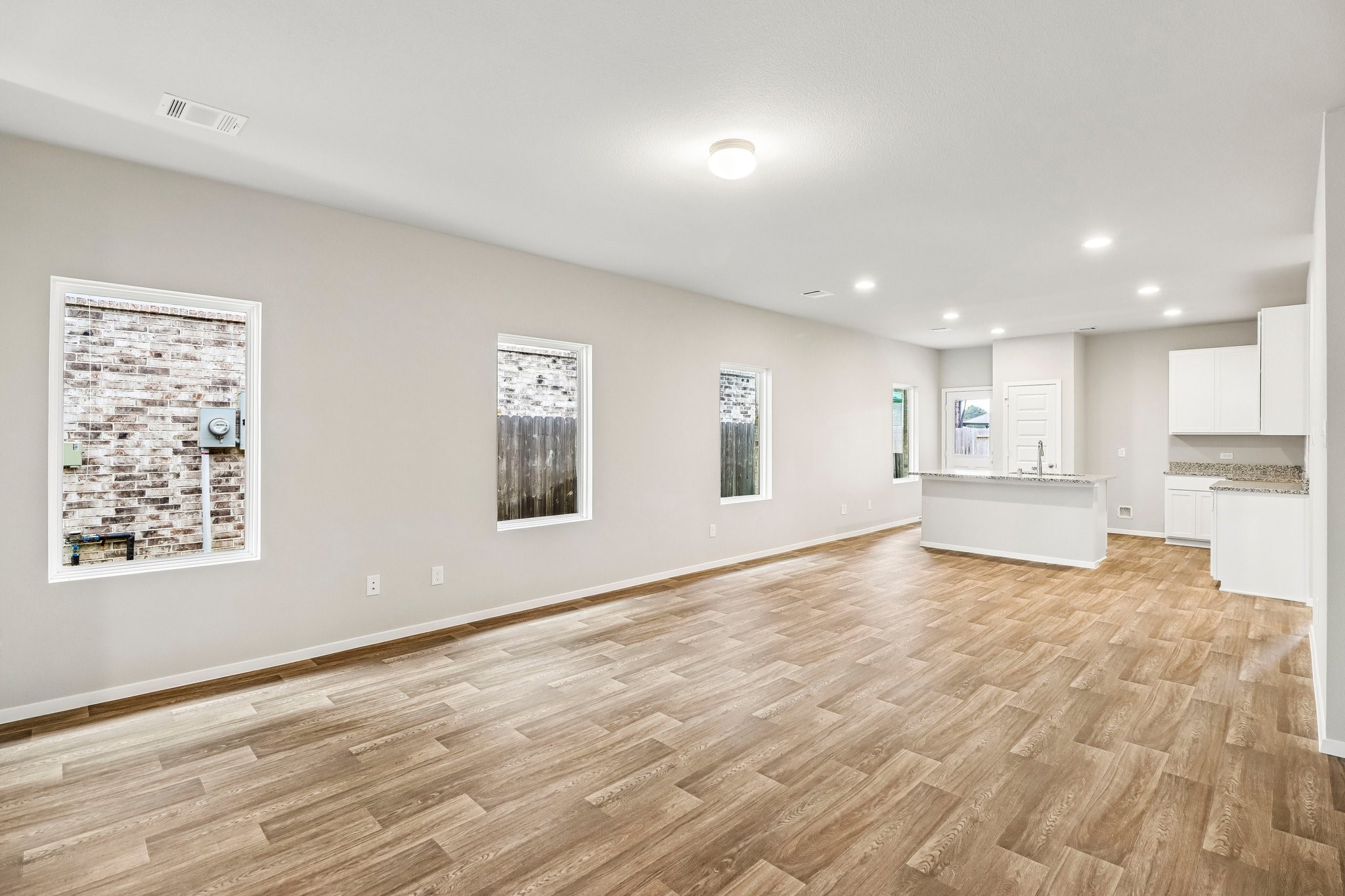 20911 Carob Tree Lane Property Photo 7