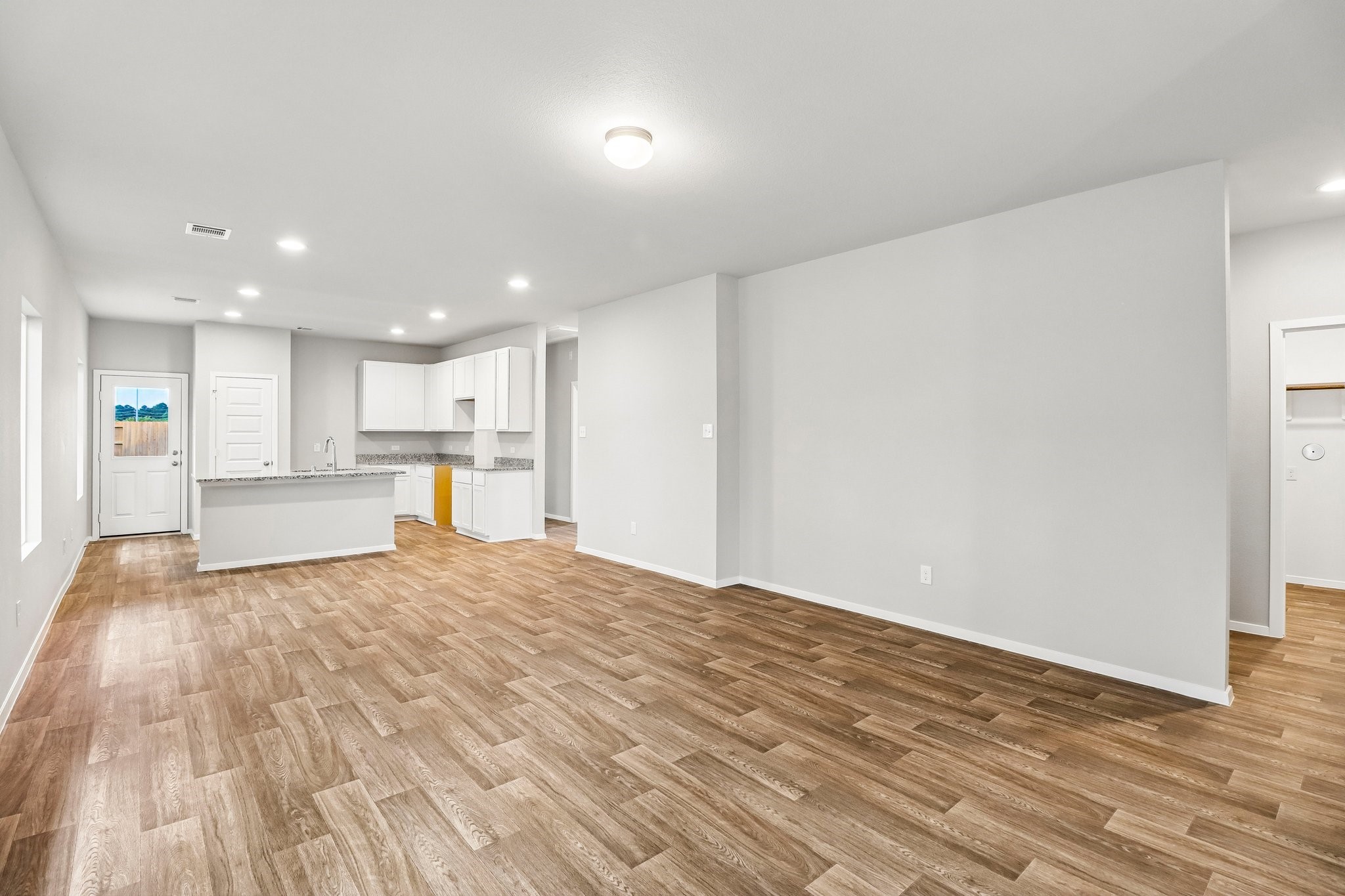 20911 Carob Tree Lane Property Photo 8