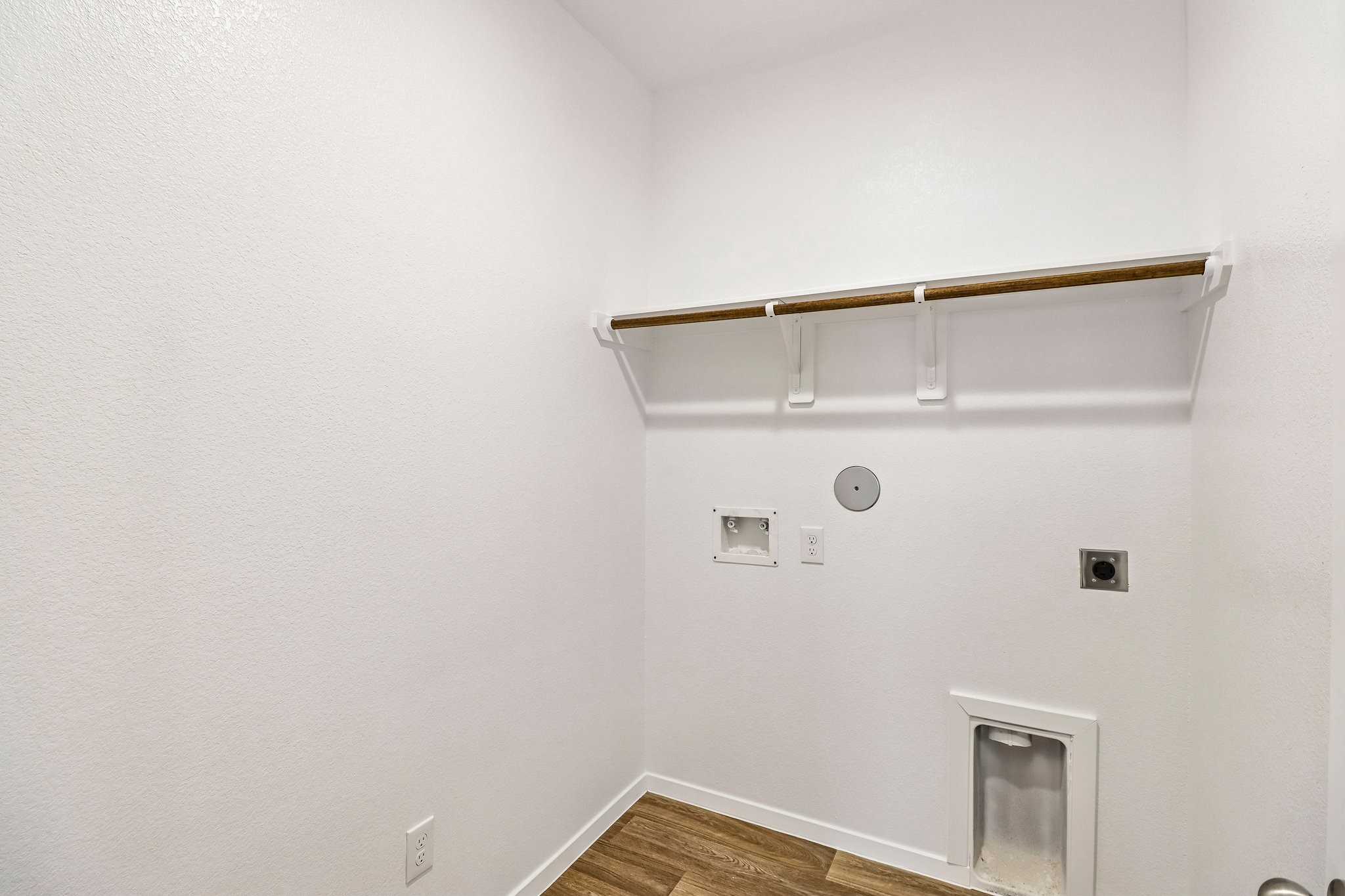 20911 Carob Tree Lane Property Photo 13