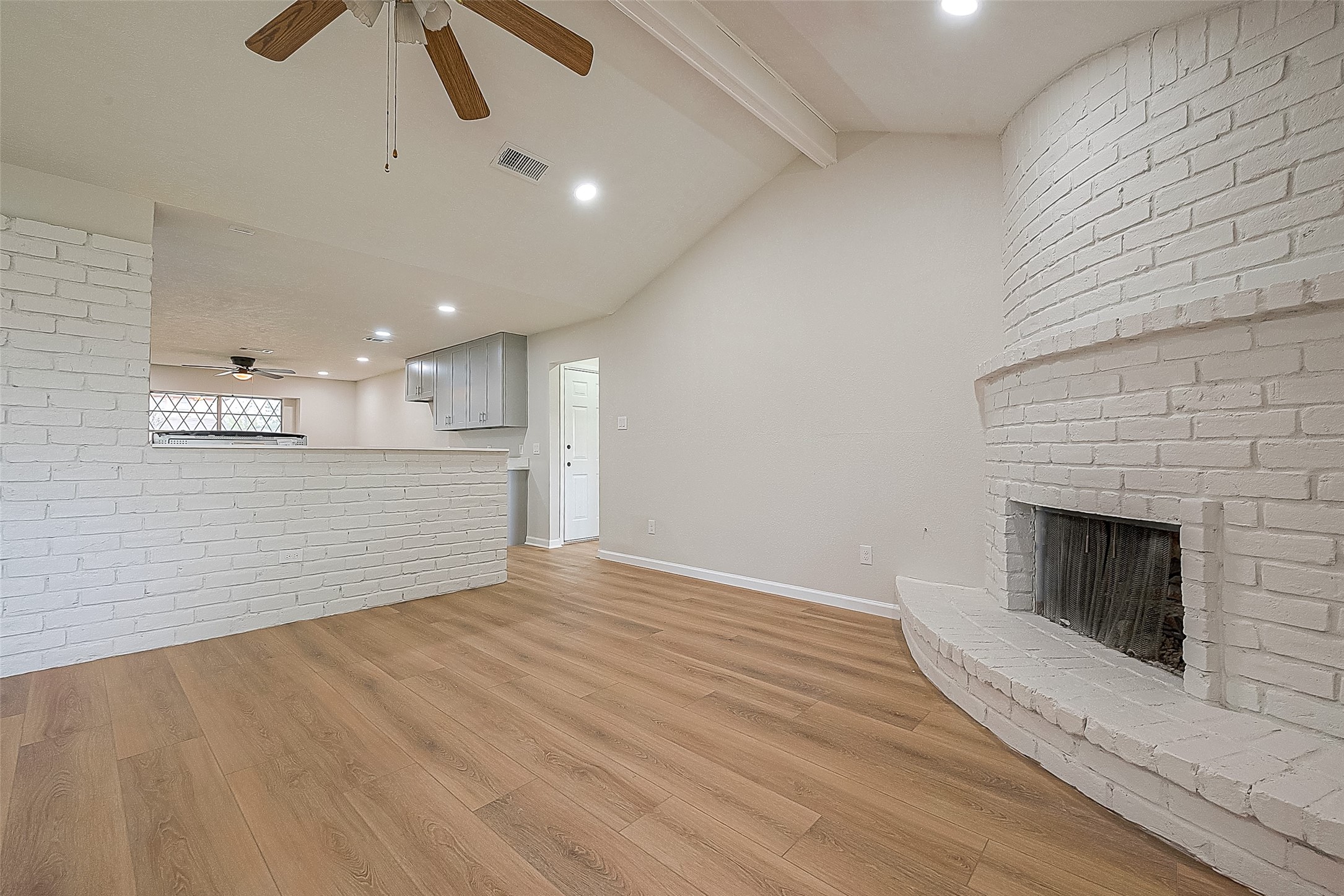 6919 Maczali Drive Property Photo 6