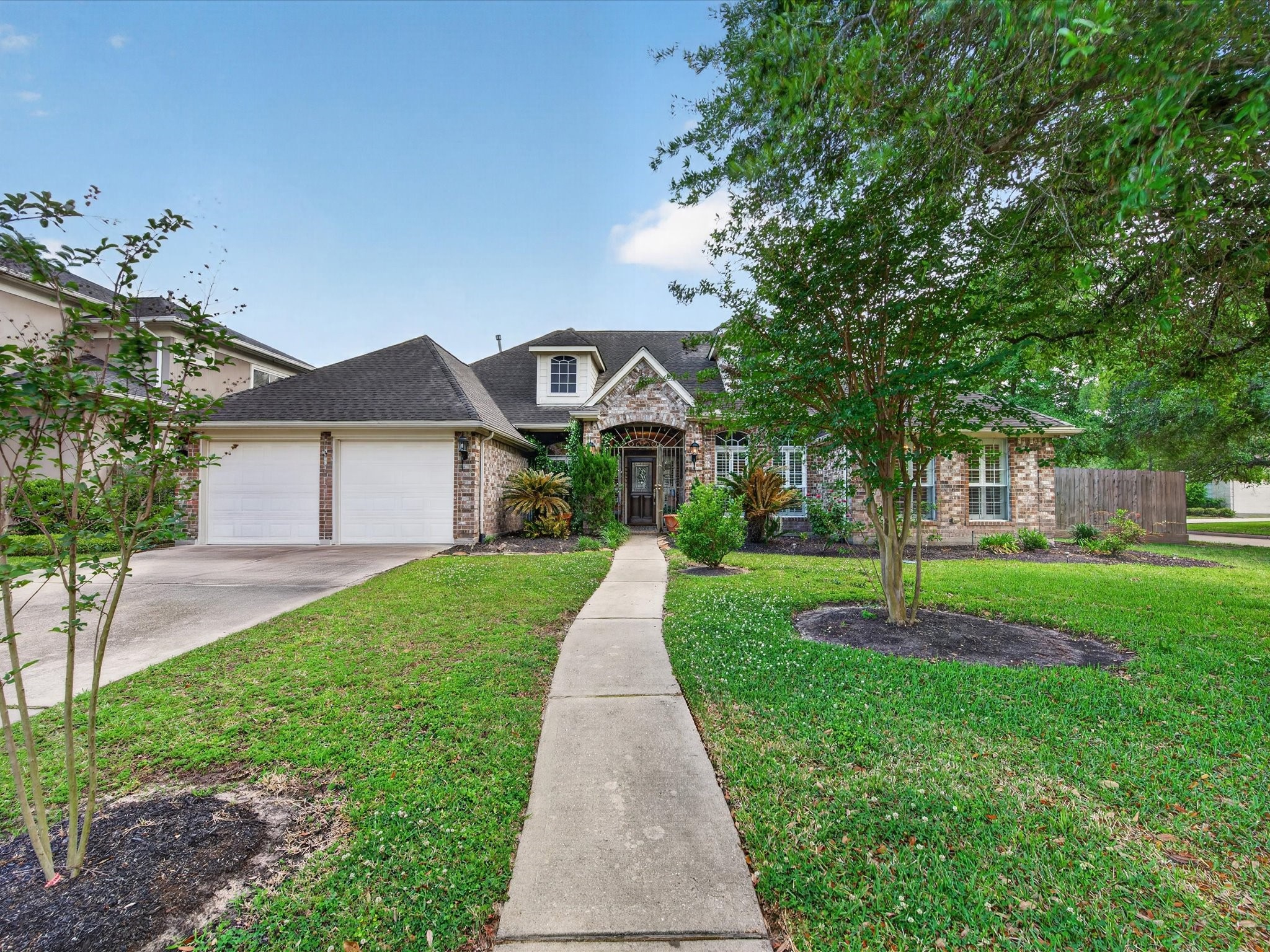 5323 Mindy Park Court Property Photo 2