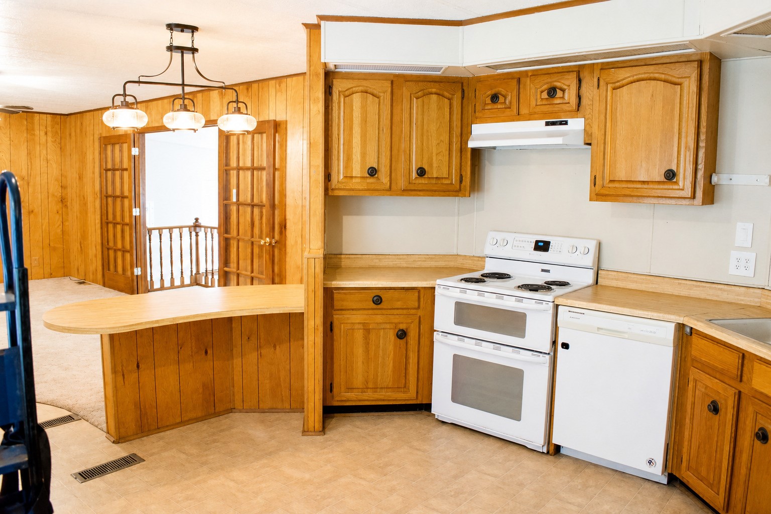 9910 State Highway 156 Property Photo 5