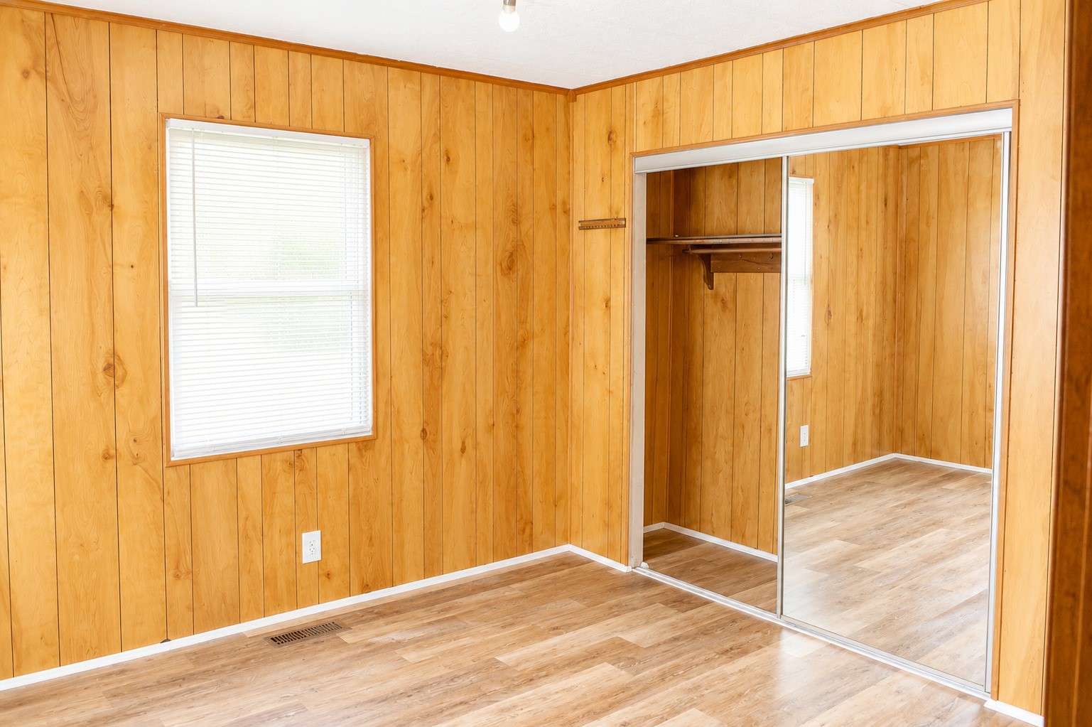 9910 State Highway 156 Property Photo 15