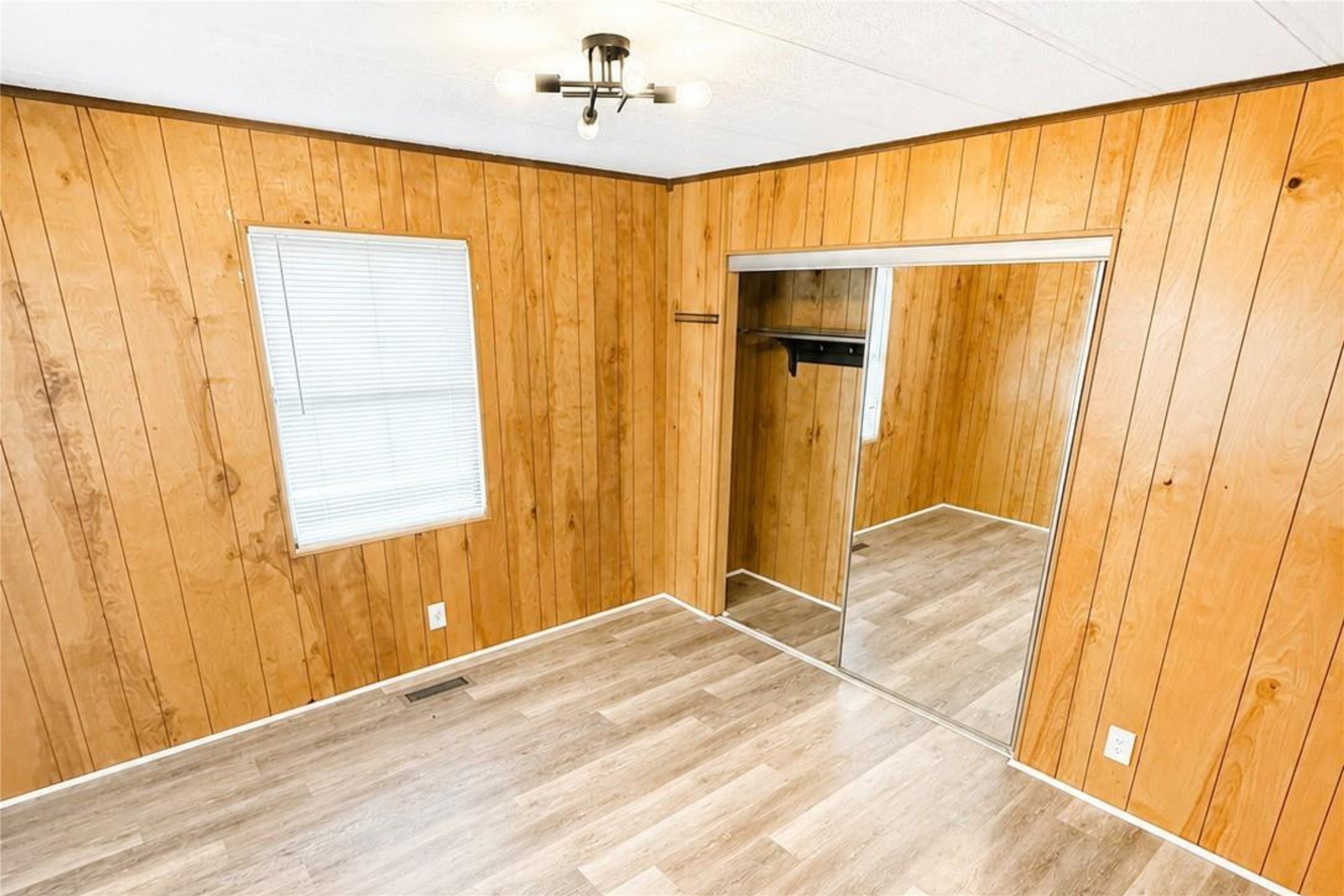 9910 State Highway 156 Property Photo 16