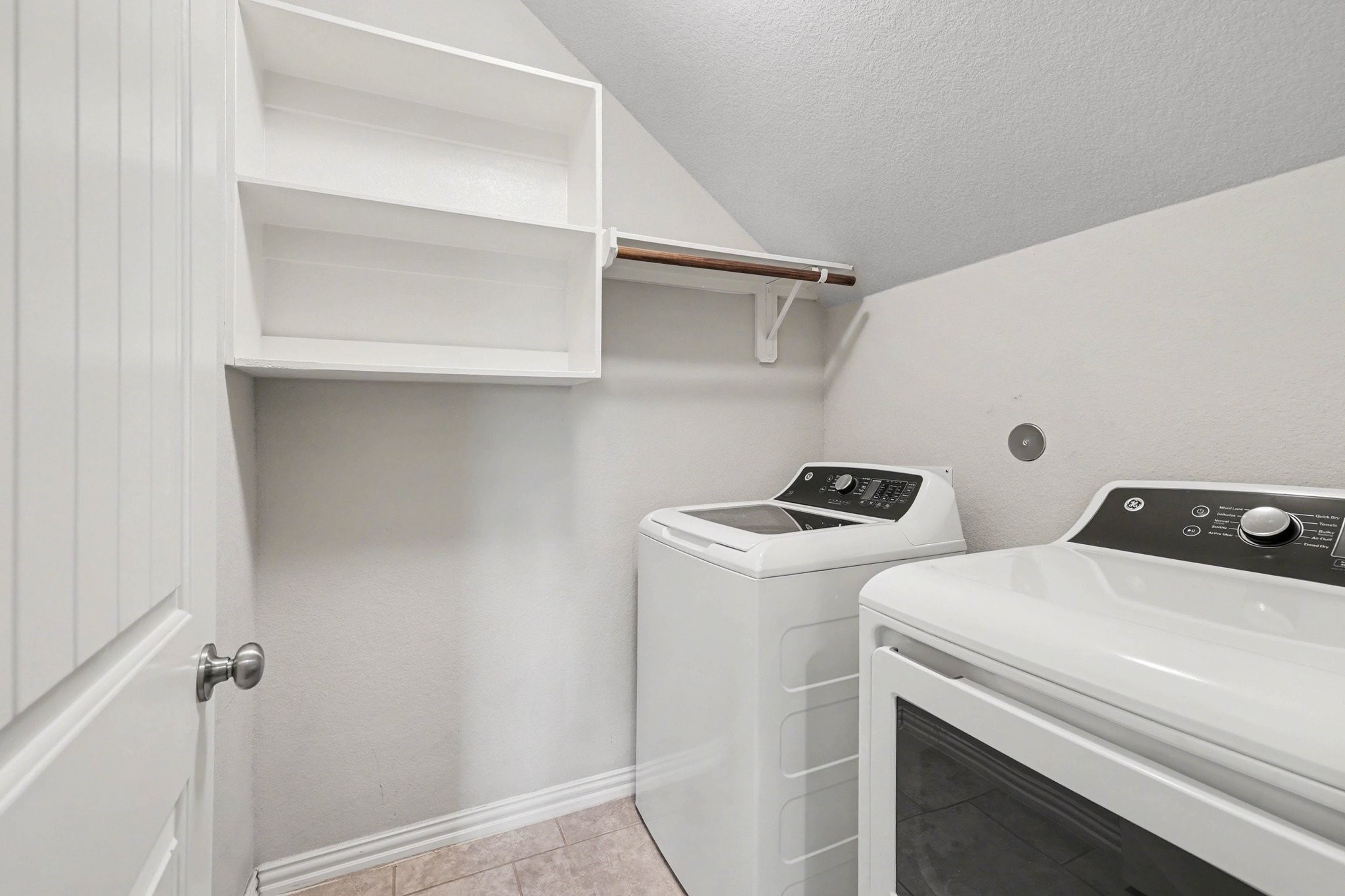 20418 Kittredge Drive Property Photo 28