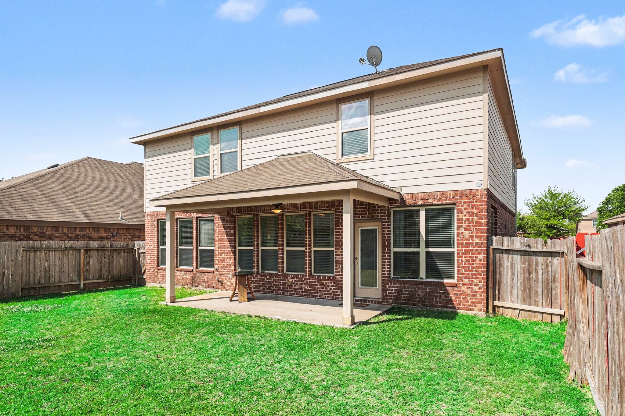 20418 Kittredge Drive Property Photo 32