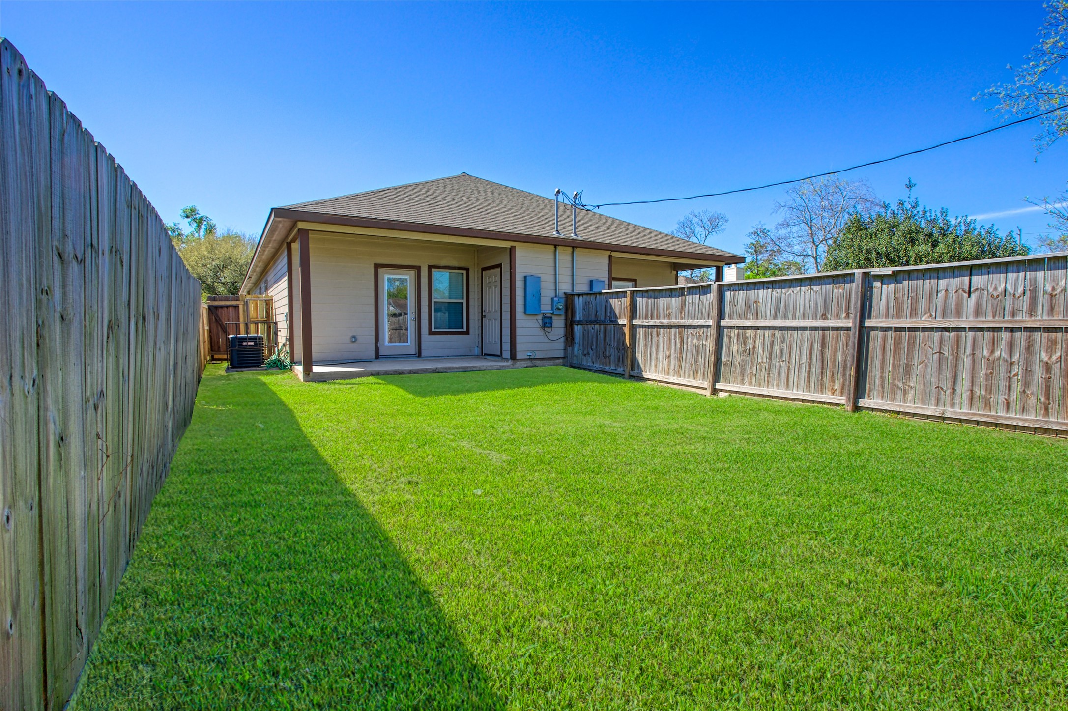 9306 Bean Street A Property Photo 5