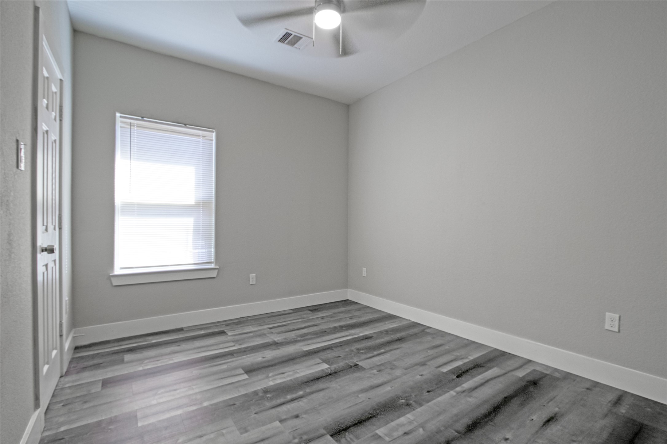 9306 Bean Street A Property Photo 9