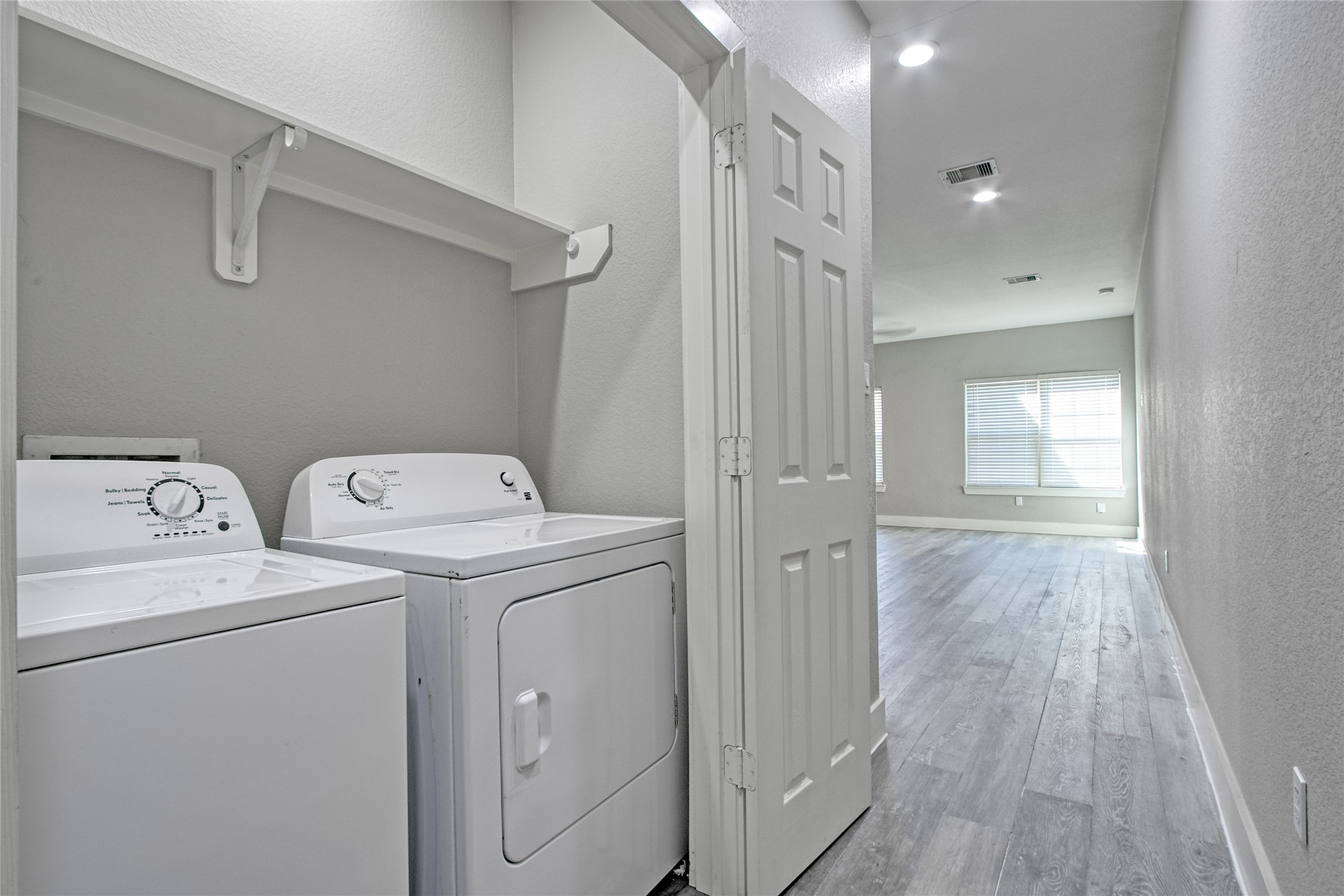 9306 Bean Street A Property Photo 10