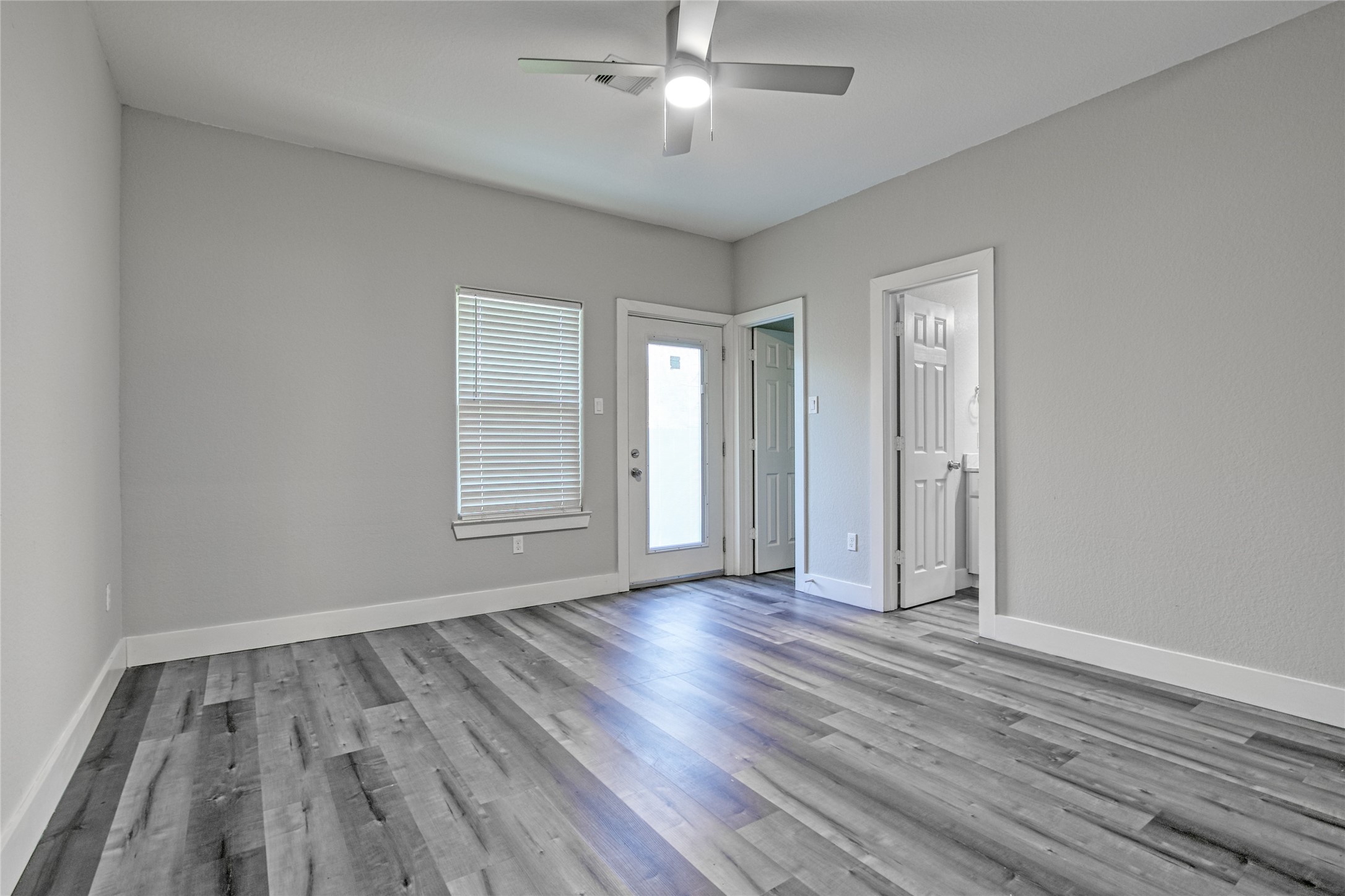 9306 Bean Street A Property Photo 15