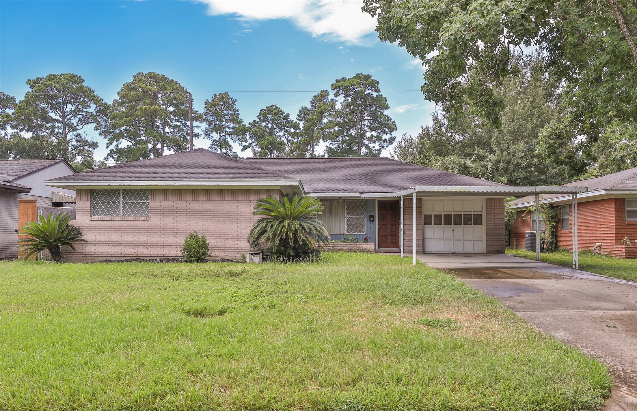 851 Sara Rose Street