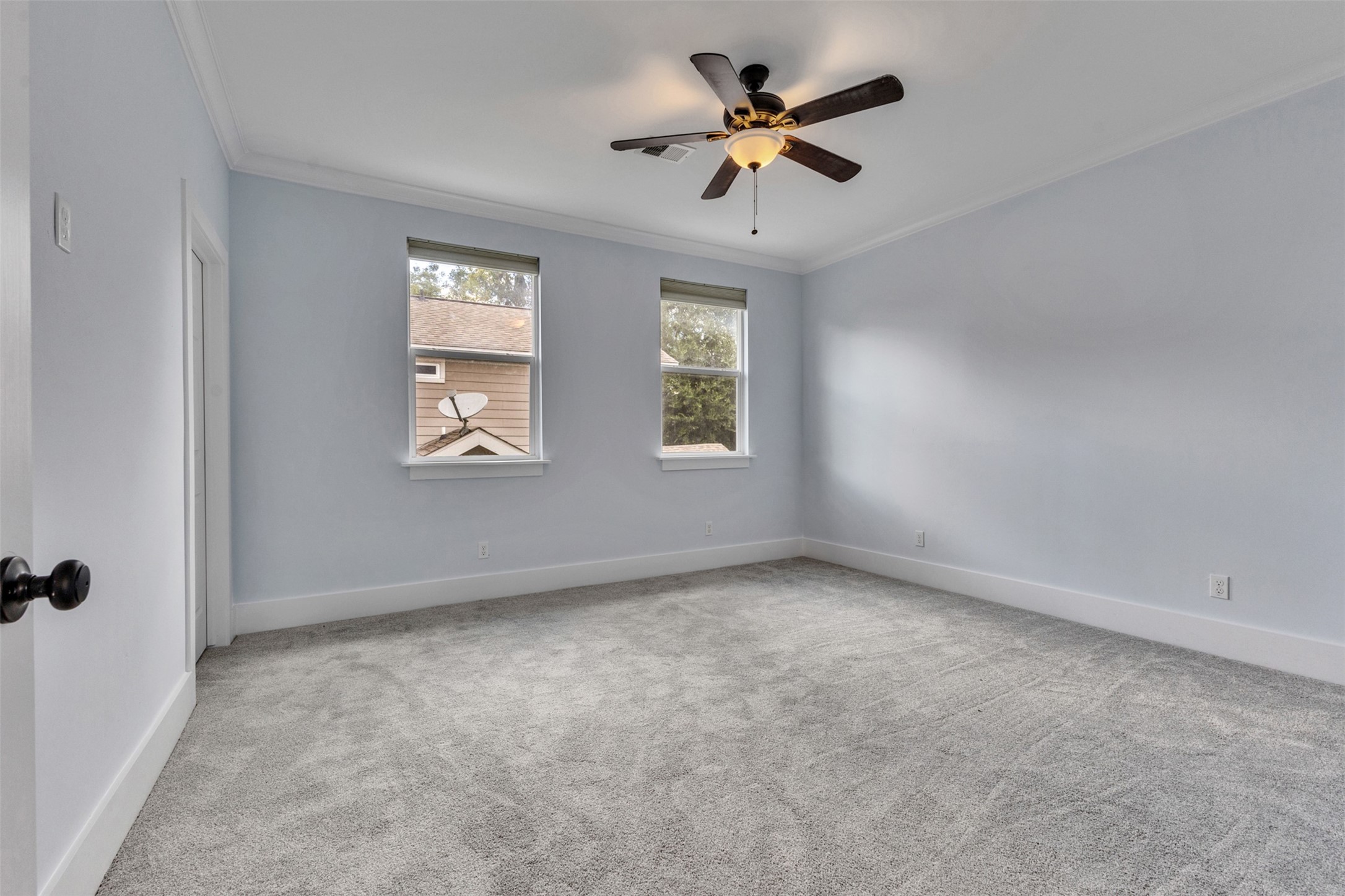 4534 Woodside Street Property Photo 26