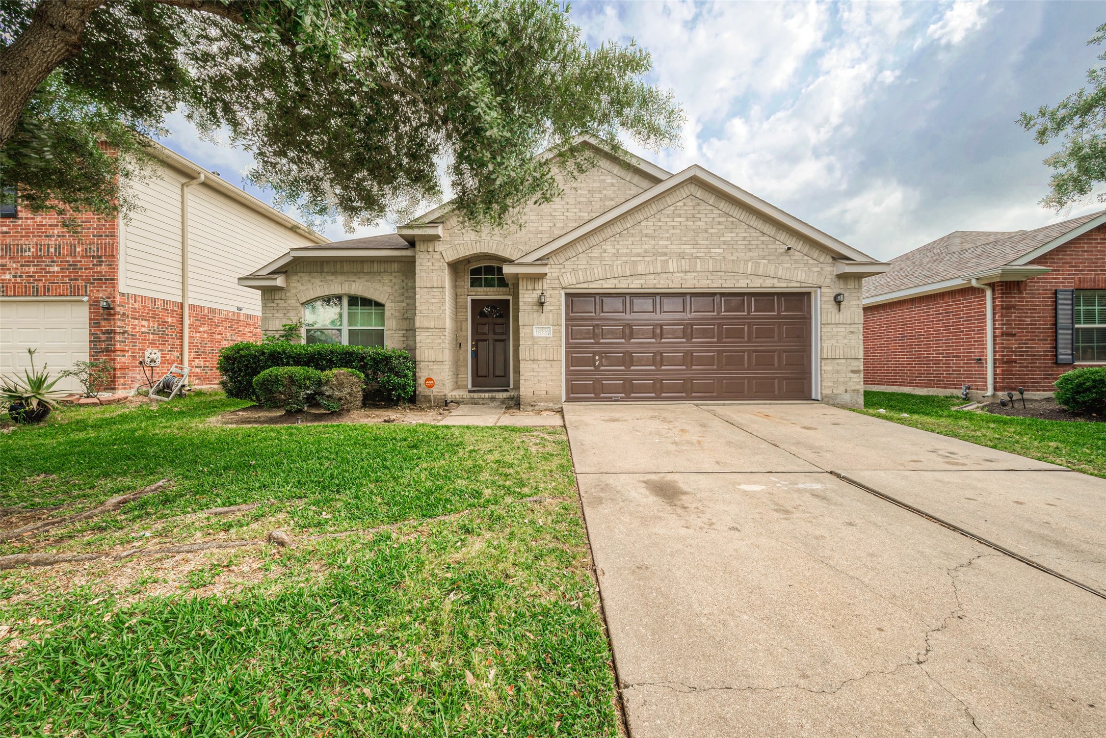 18227 Brightwood Park Ln Lane Property Photo 1