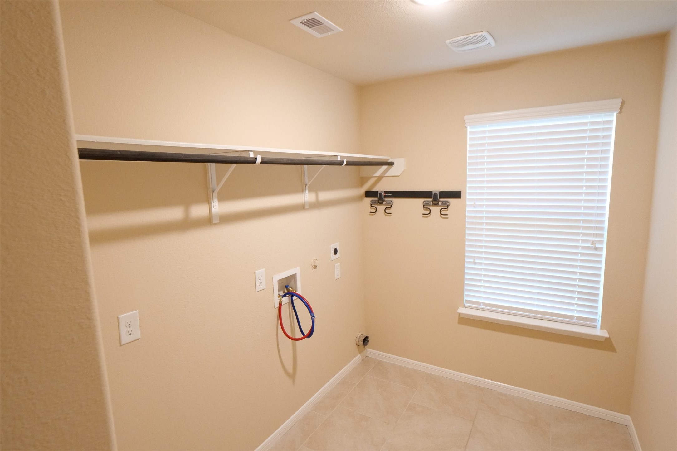 3022 Village Creek Drive Property Photo 18