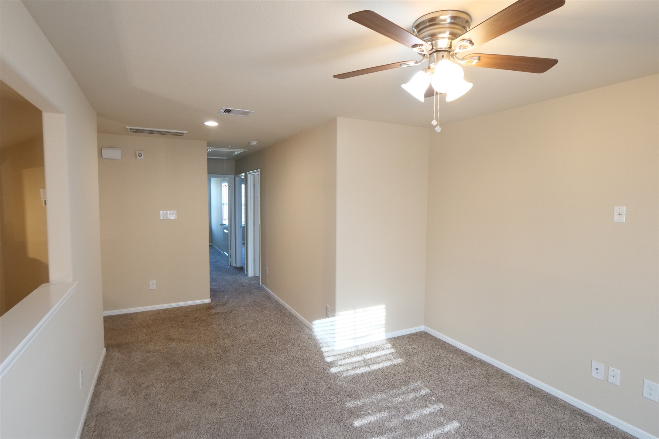 3022 Village Creek Drive Property Photo 22