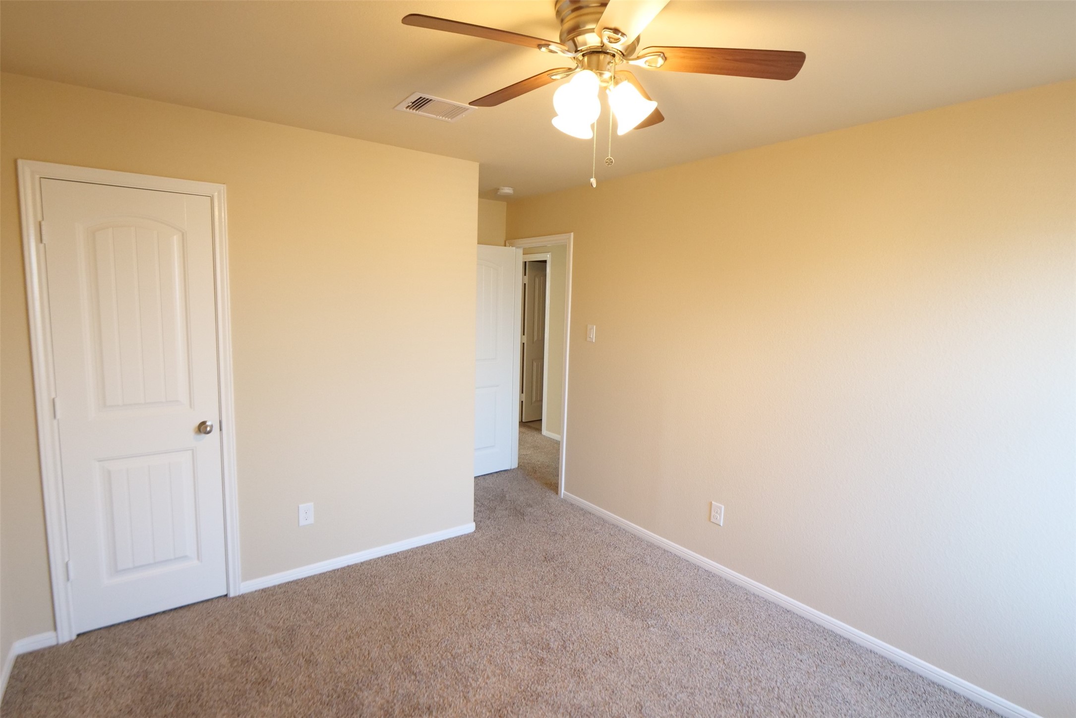 3022 Village Creek Drive Property Photo 27