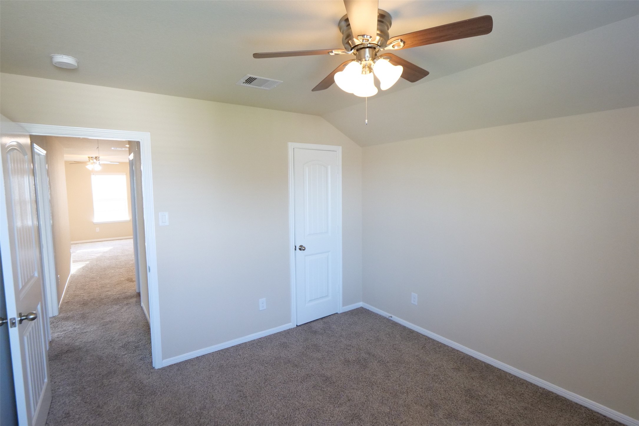 3022 Village Creek Drive Property Photo 29