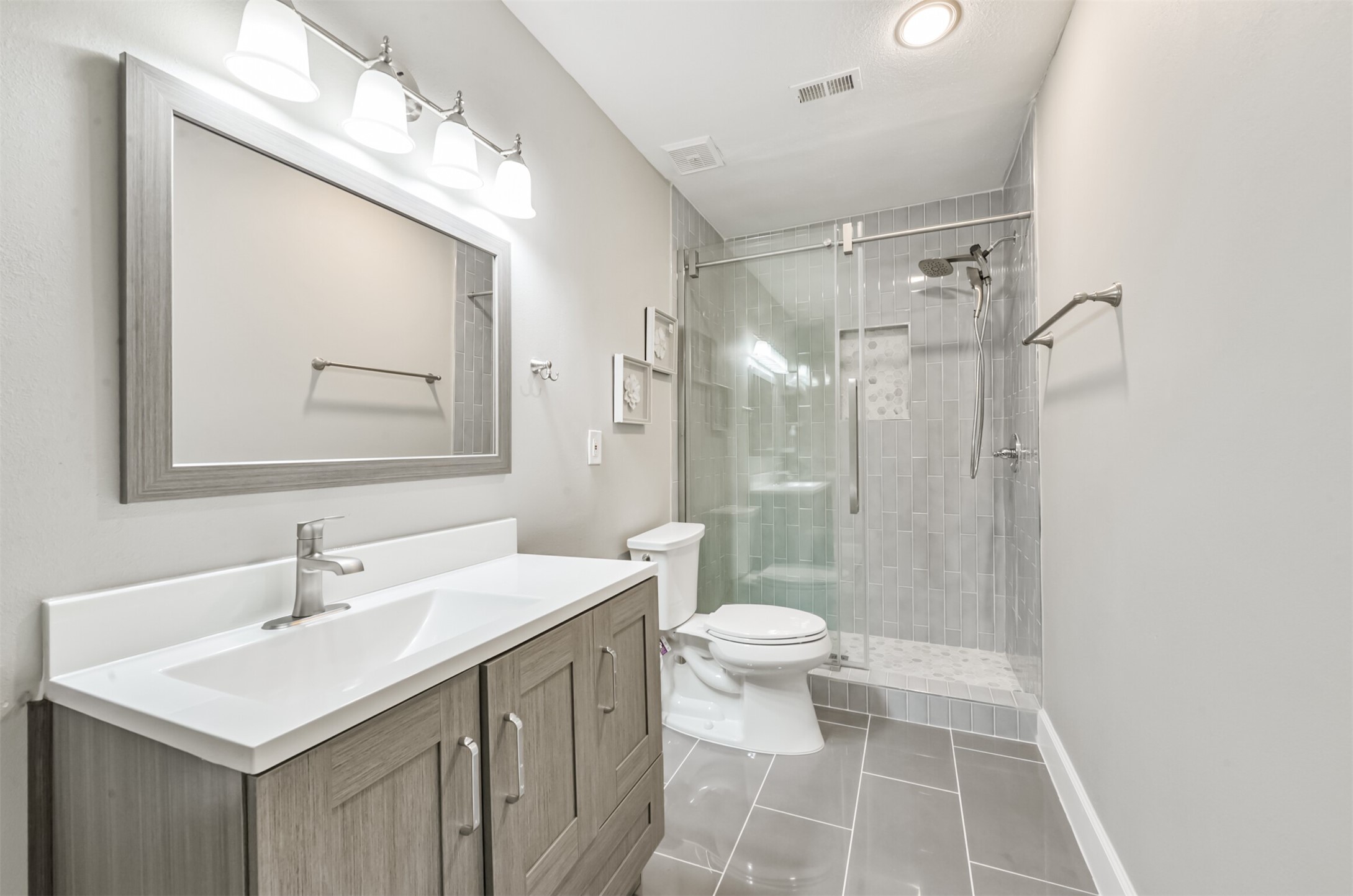 14111 Misty Meadow Lane Property Photo 35
