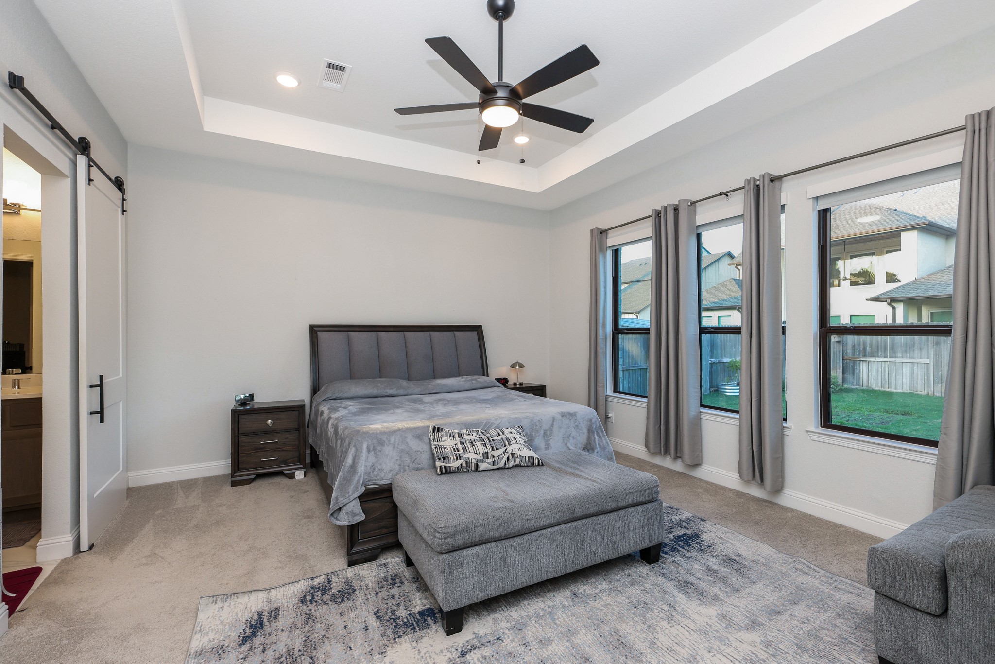22017 Breakwater Lane E Property Photo 12
