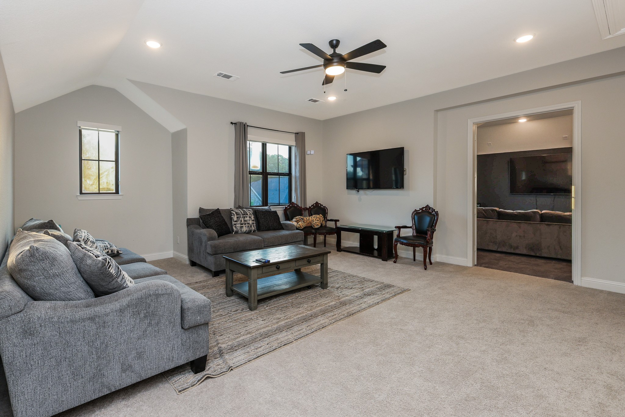 22017 Breakwater Lane E Property Photo 14