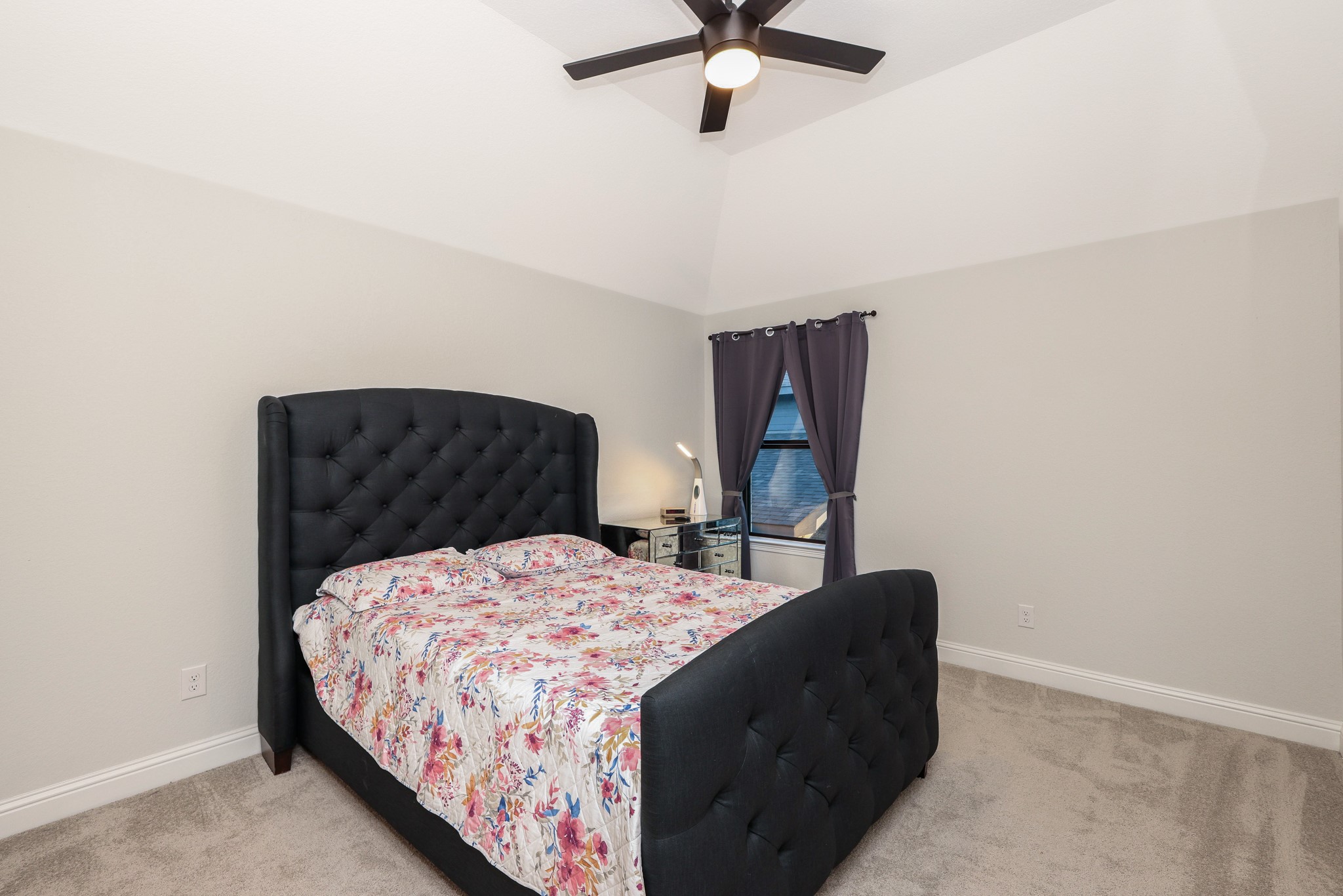 22017 Breakwater Lane E Property Photo 17