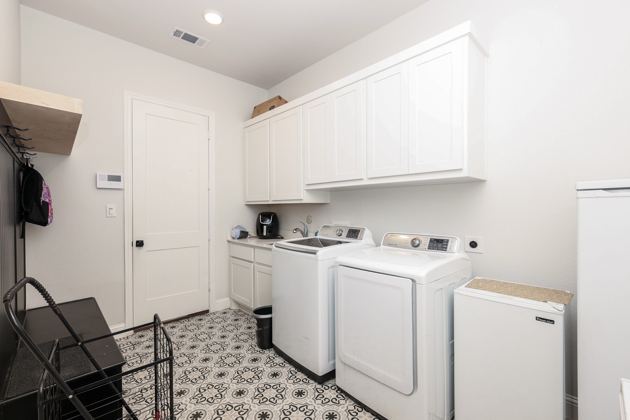22017 Breakwater Lane E Property Photo 20