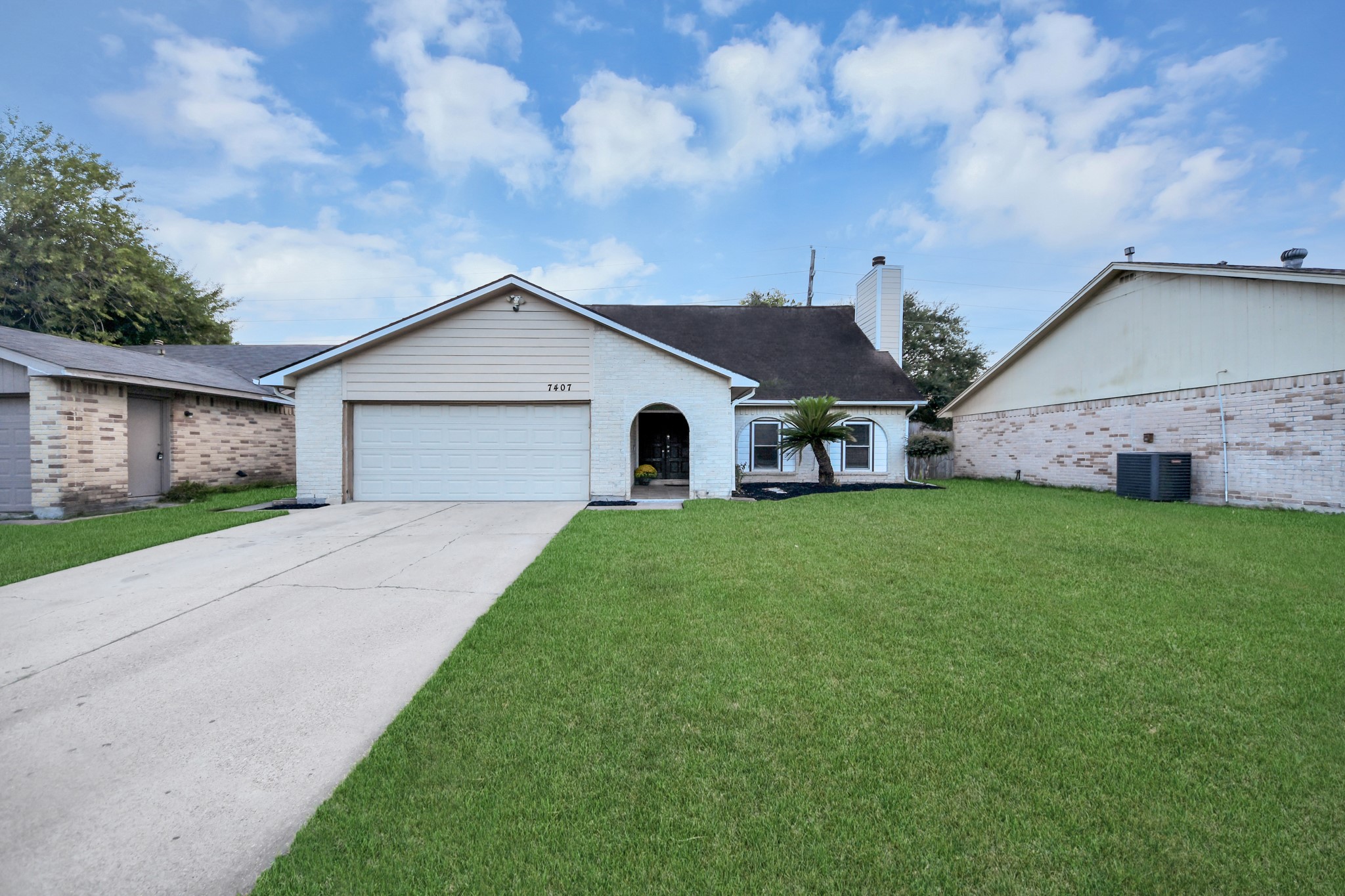7407 Navidad Rd Property Photo 11