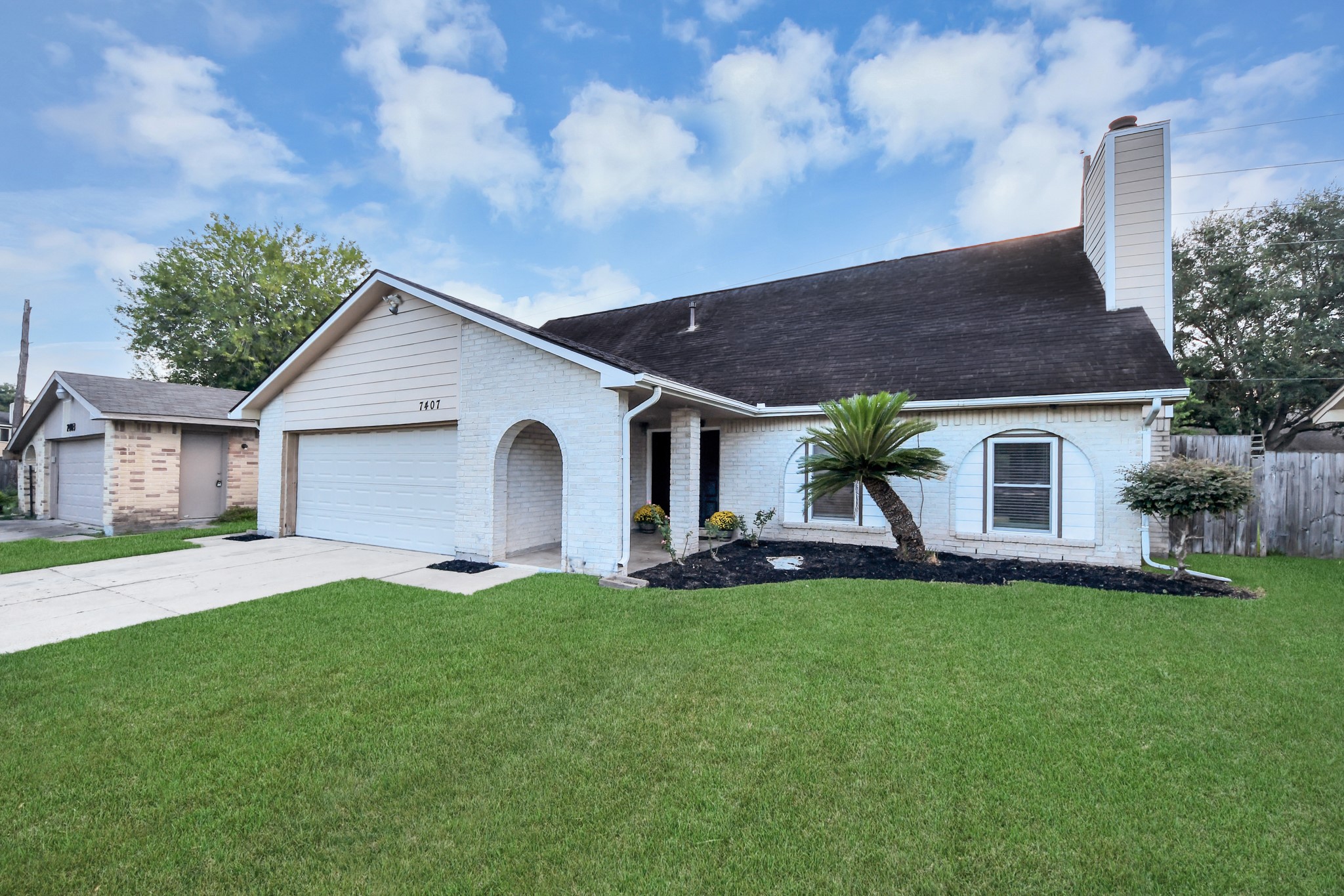 7407 Navidad Rd Property Photo 13