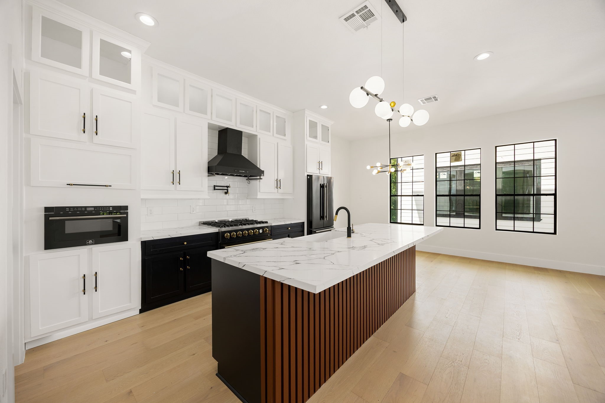 1716 Erin Street Property Photo 14